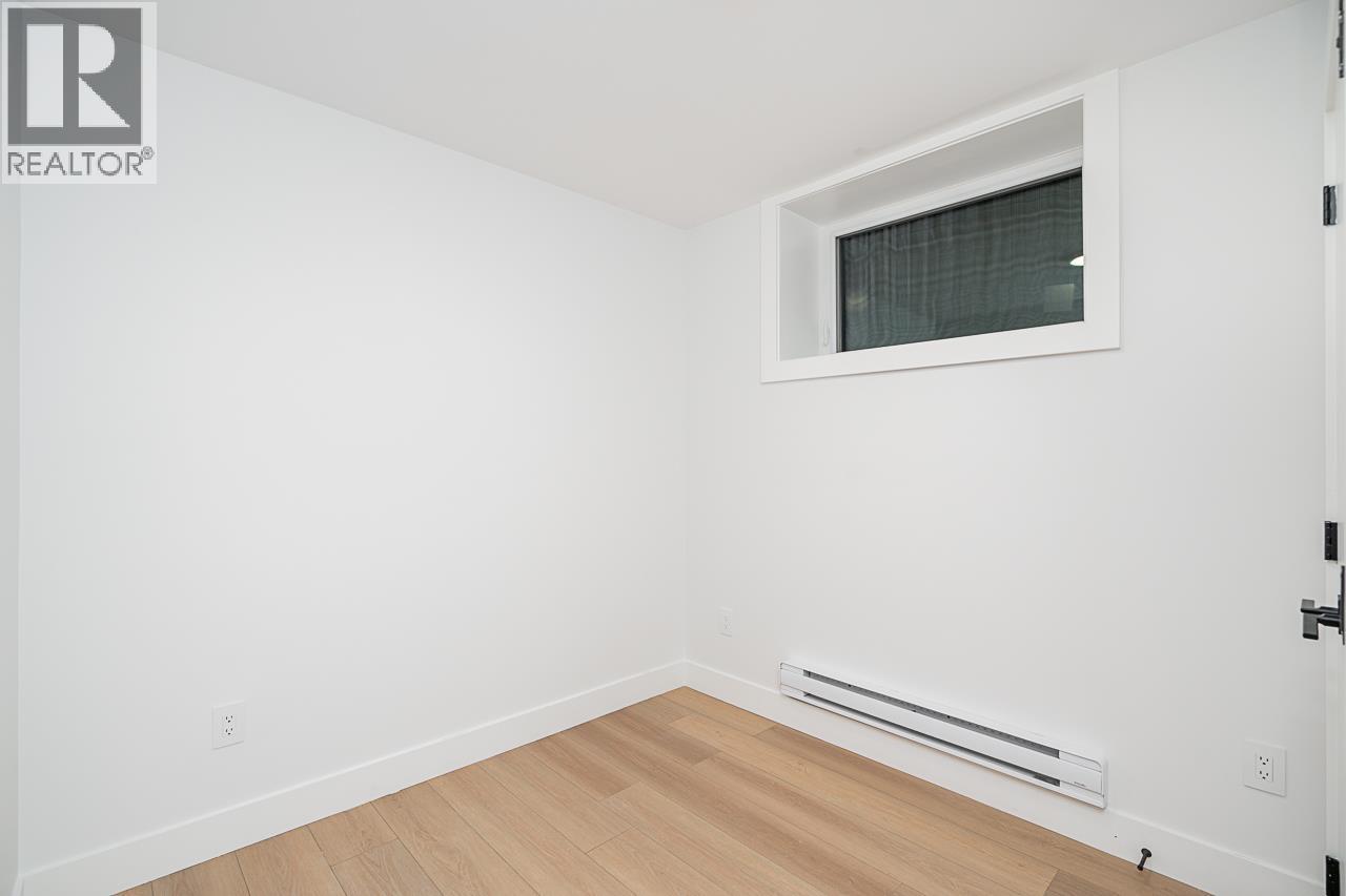 Photo 19 of 1 2753 Nanaimo Street, Vancouver BC