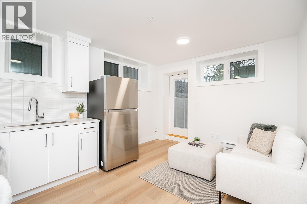 Photo 1 of 1 2753 Nanaimo Street, Vancouver BC