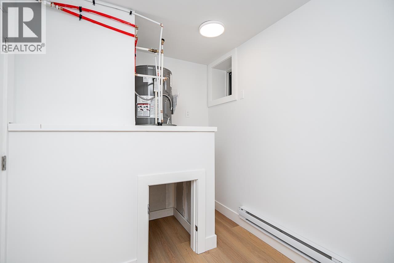 Photo 24 of 1 2753 Nanaimo Street, Vancouver BC