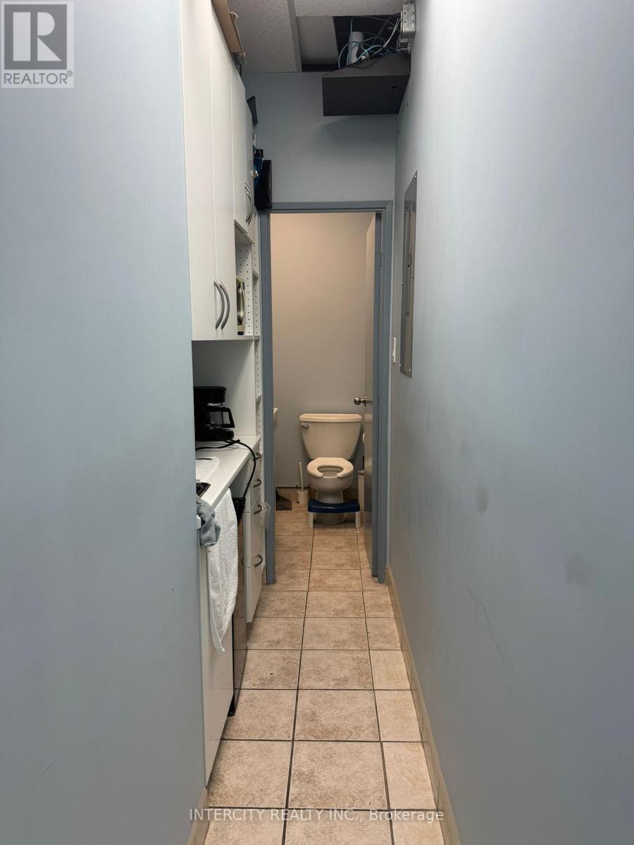 Photo 10 of 305 1017 Wilson Avenue, Toronto ON