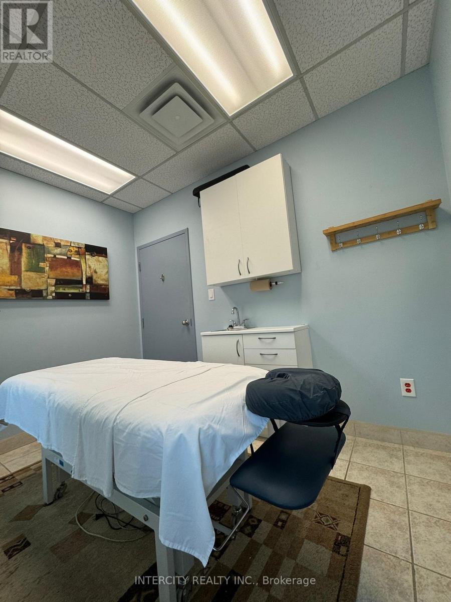 Photo 20 of 305 1017 Wilson Avenue, Toronto ON
