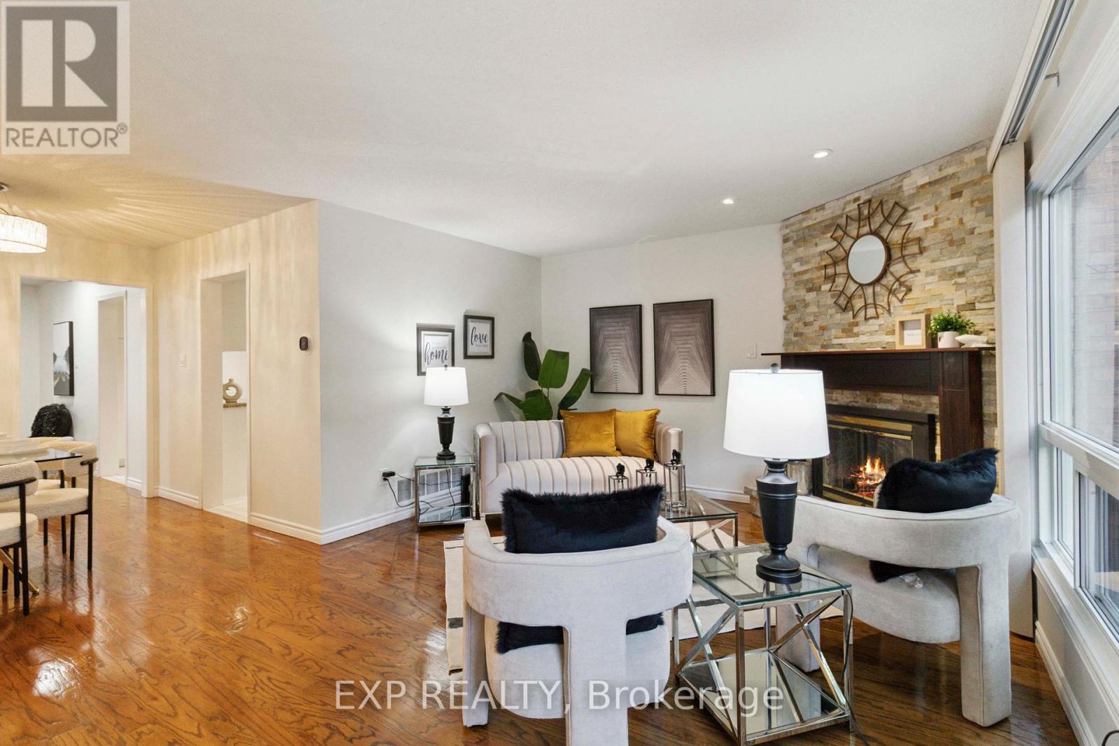 Photo 10 of 2239 Shipwright Road, Oakville ON