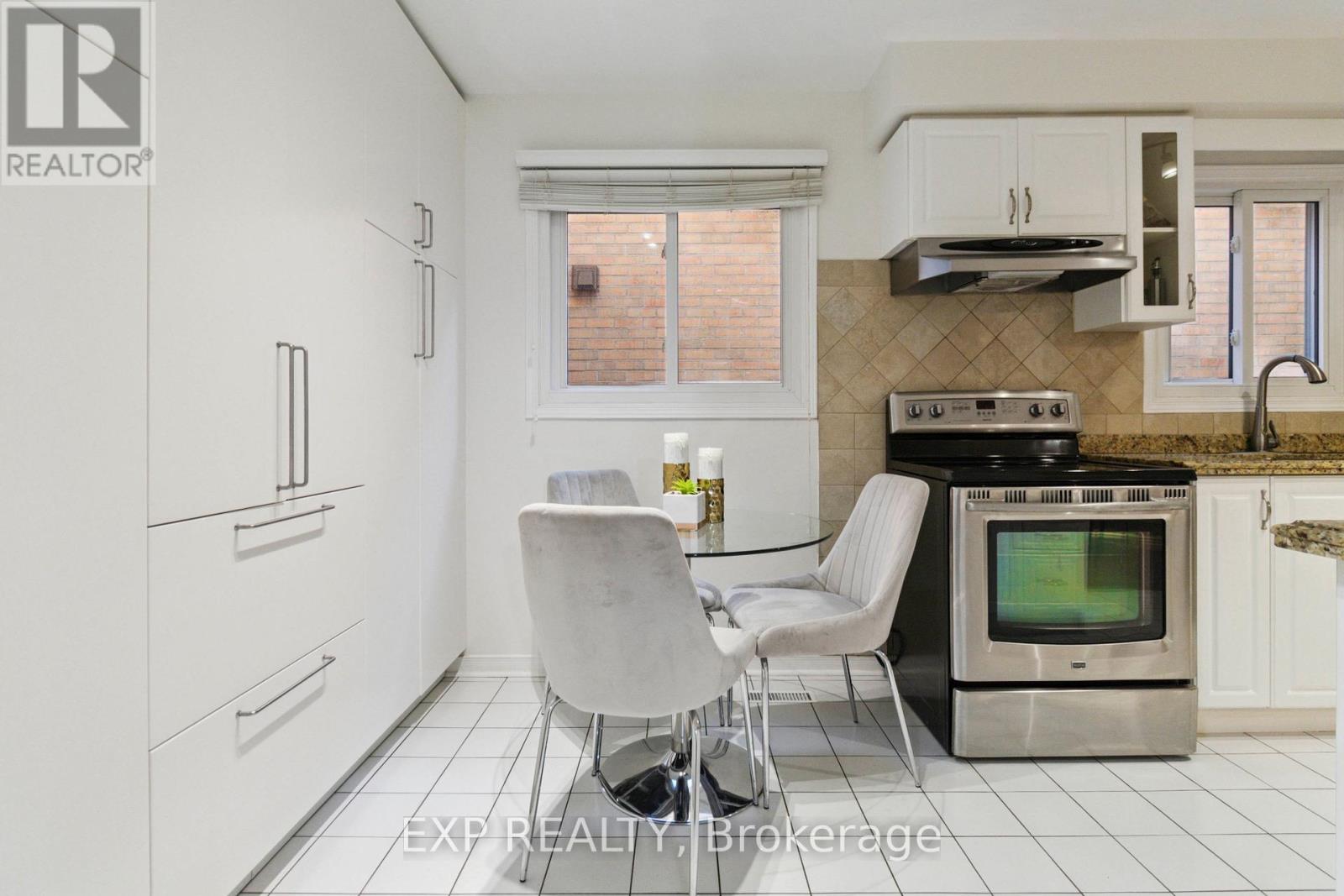 Photo 16 of 2239 Shipwright Road, Oakville ON