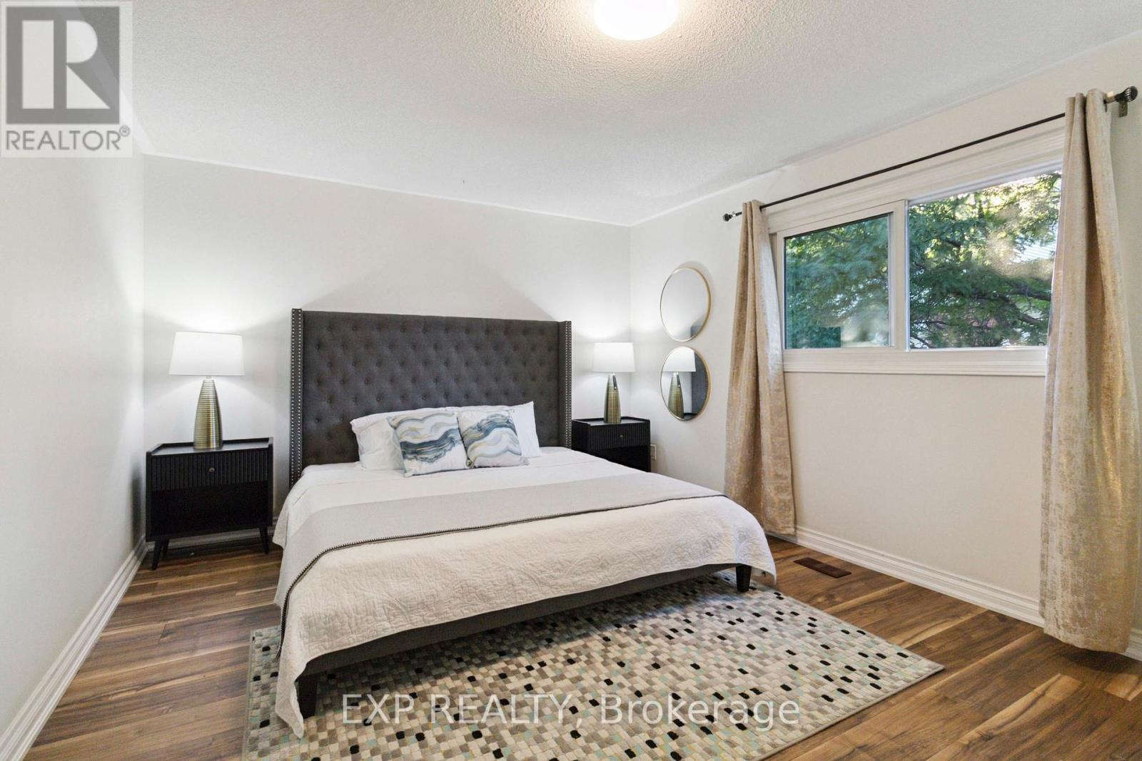 Photo 22 of 2239 Shipwright Road, Oakville ON