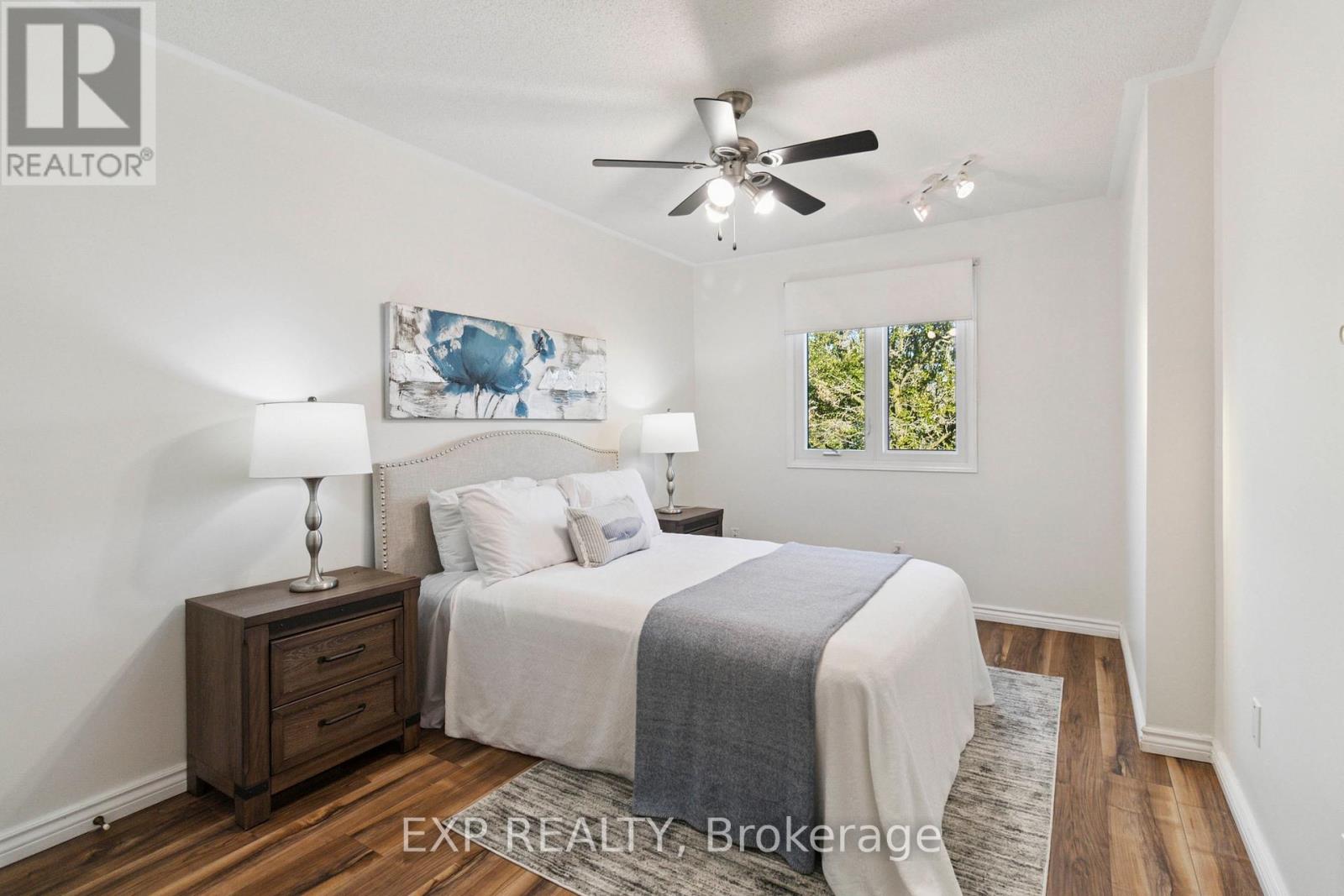 Photo 30 of 2239 Shipwright Road, Oakville ON