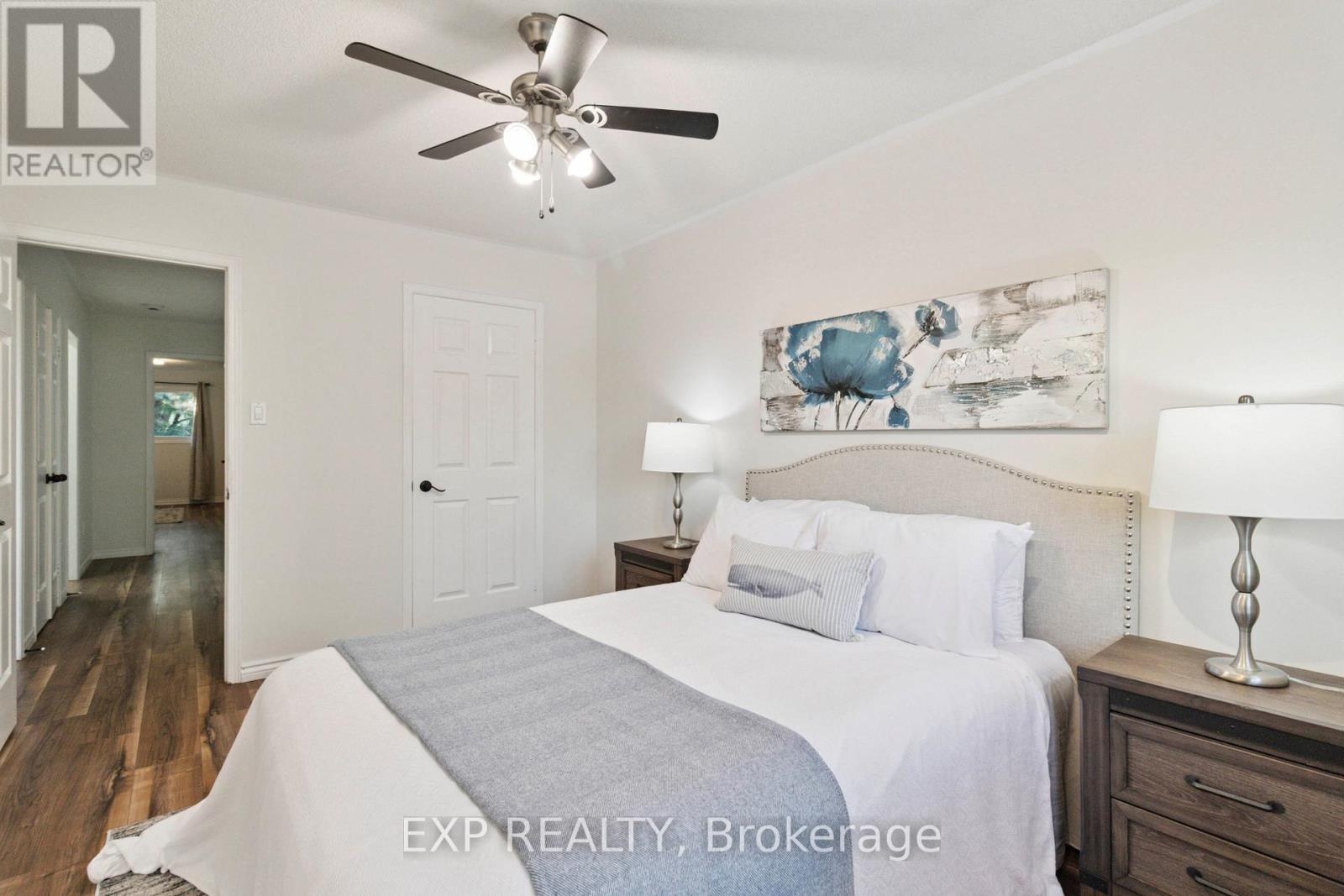 Photo 31 of 2239 Shipwright Road, Oakville ON