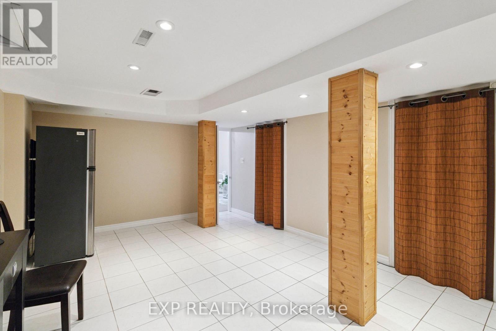 Photo 36 of 2239 Shipwright Road, Oakville ON