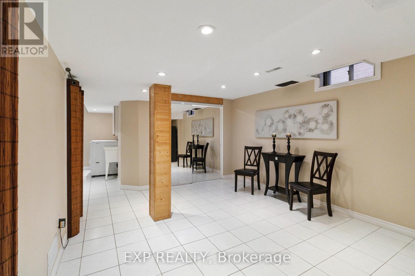 Photo 37 of 2239 Shipwright Road, Oakville ON