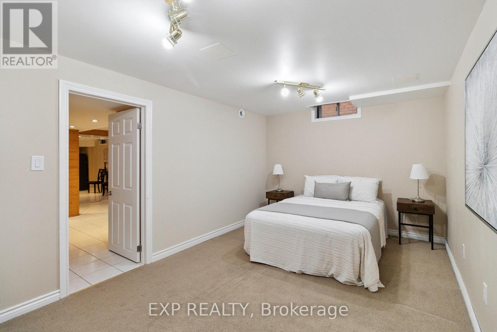 Photo 38 of 2239 Shipwright Road, Oakville ON