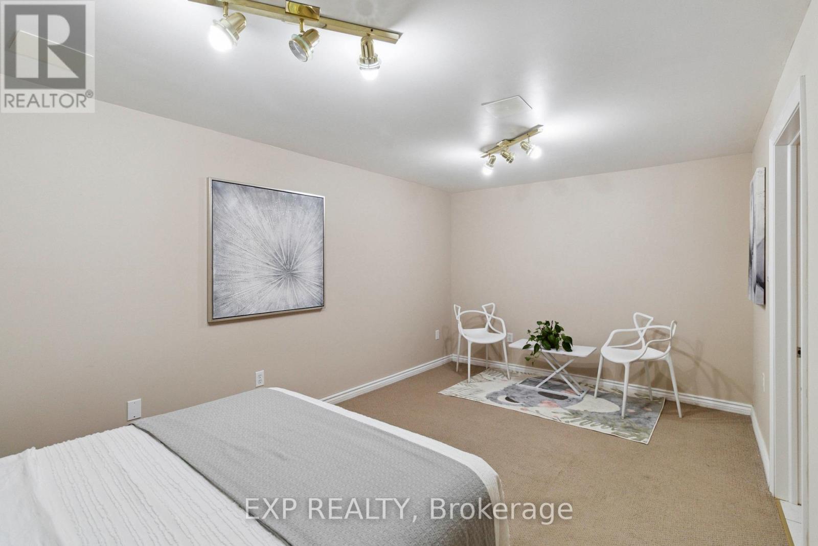 Photo 39 of 2239 Shipwright Road, Oakville ON