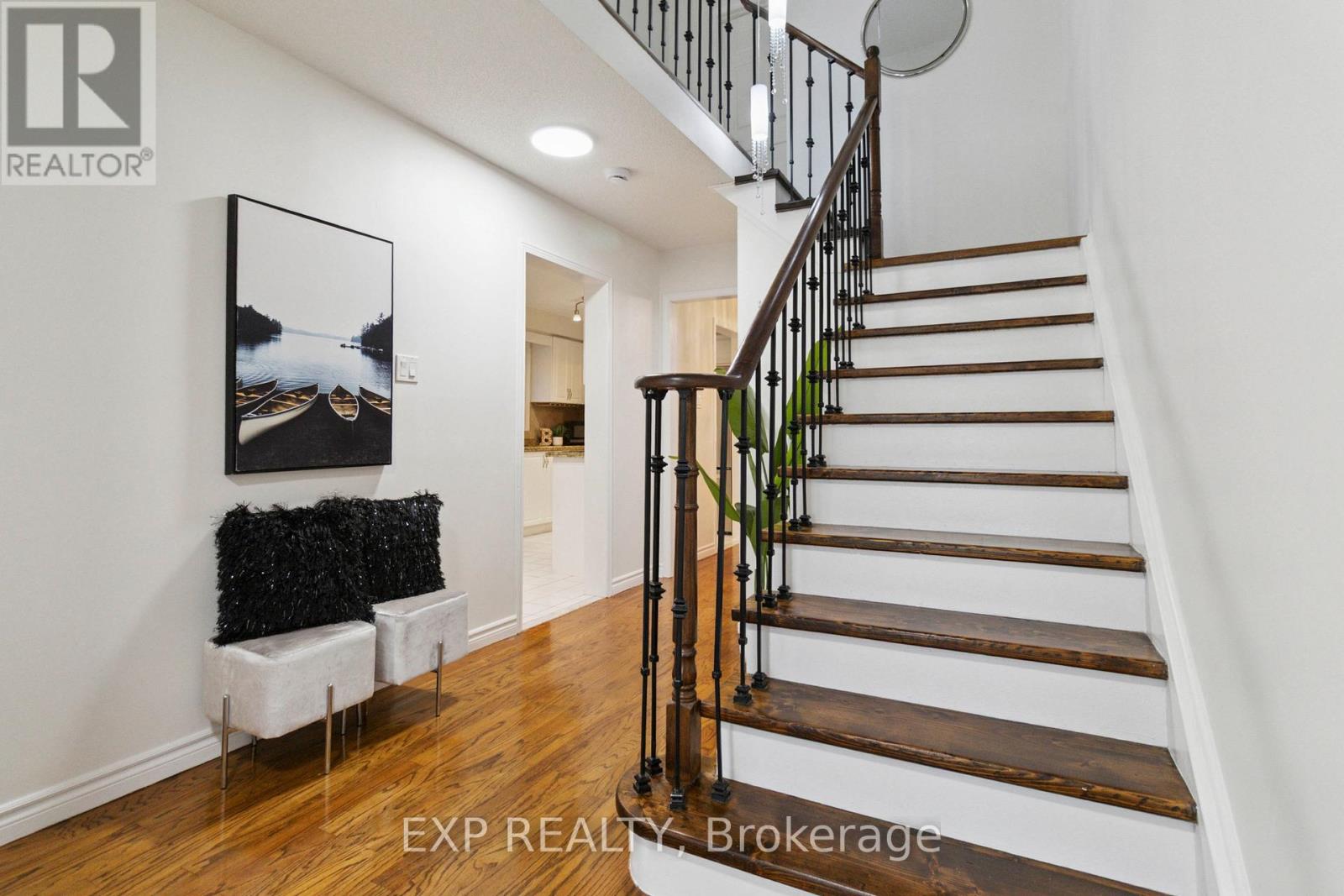 Photo 6 of 2239 Shipwright Road, Oakville ON