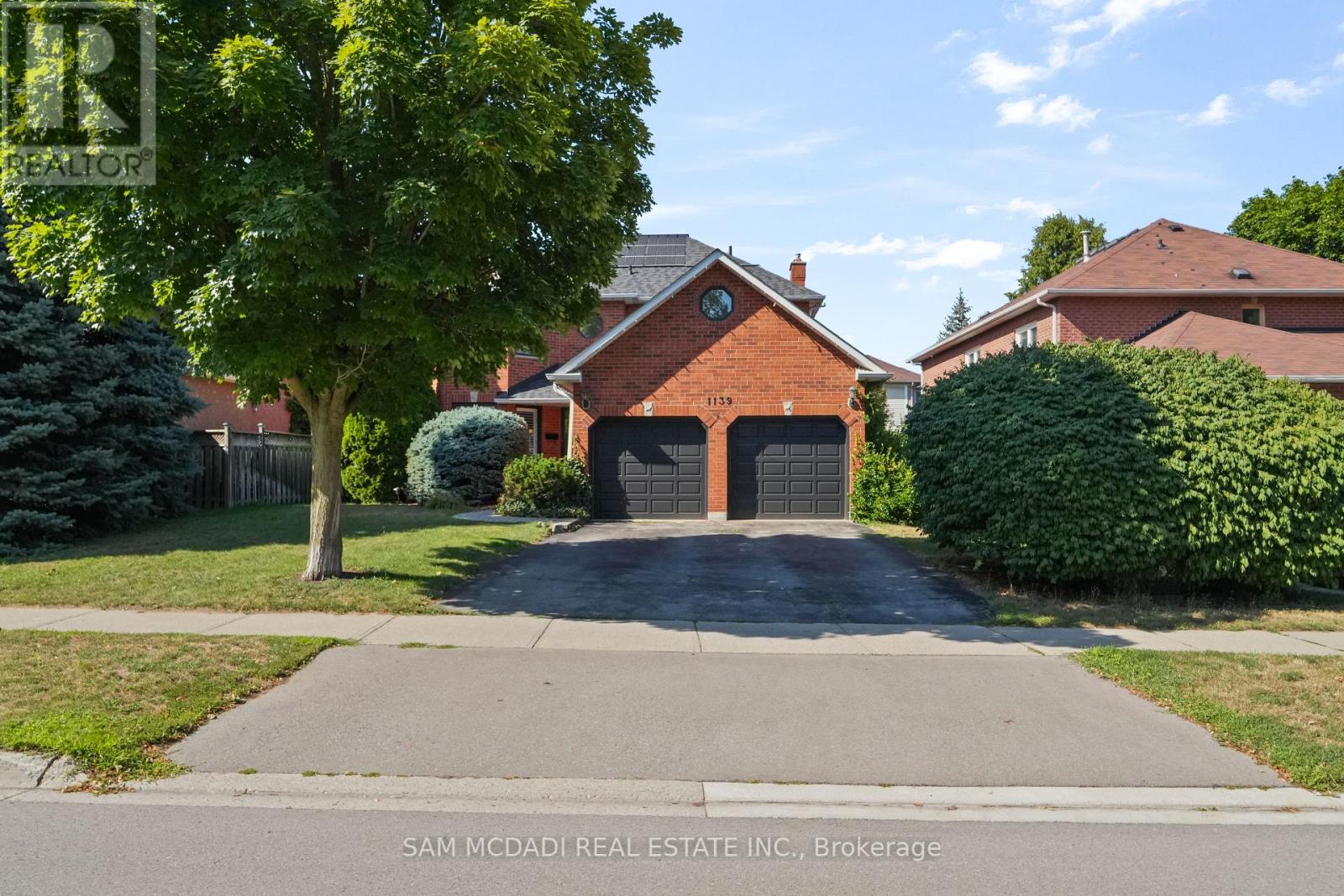 Photo 47 of 1139 Gable Drive, Oakville ON