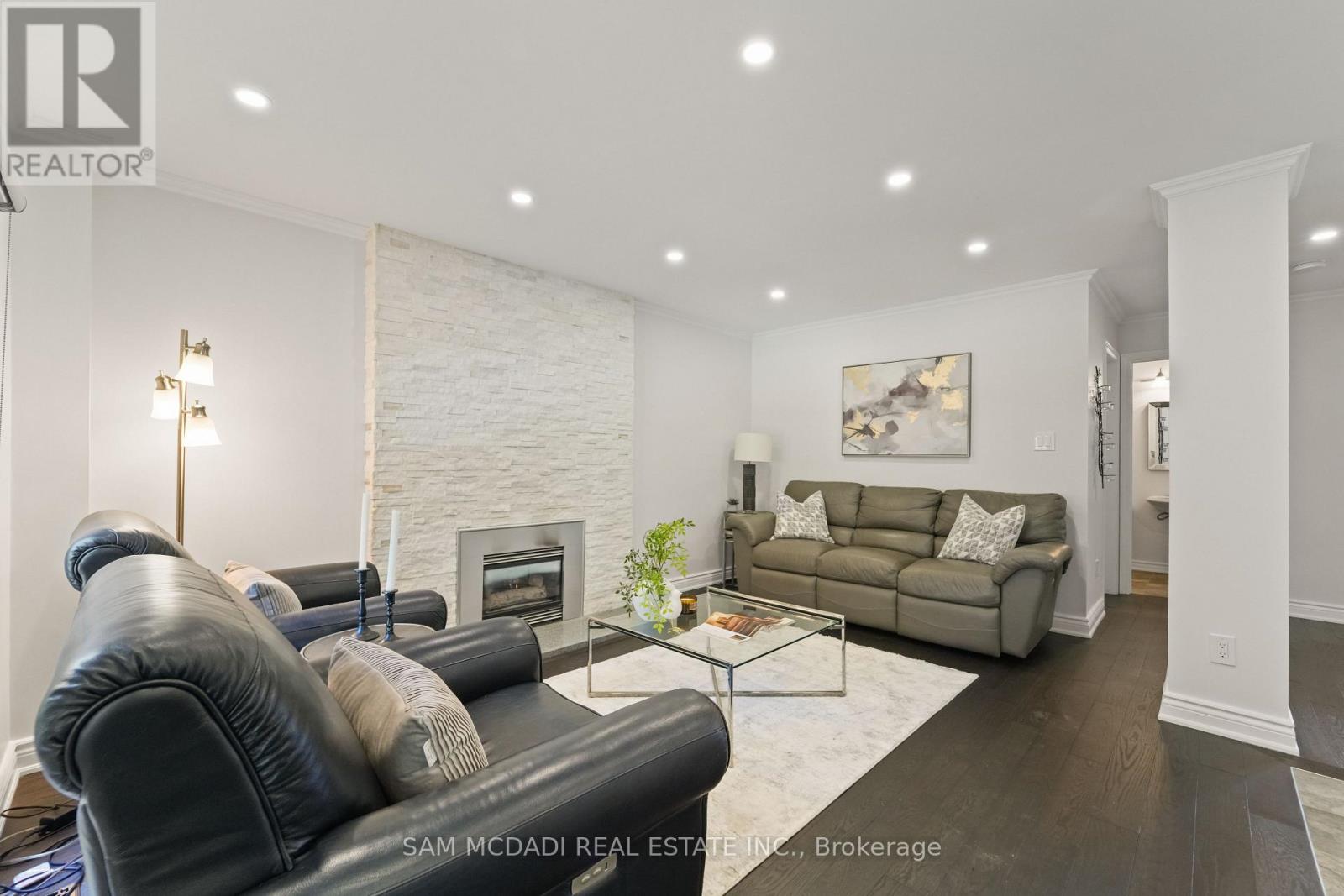 Photo 28 of 1139 Gable Drive, Oakville ON