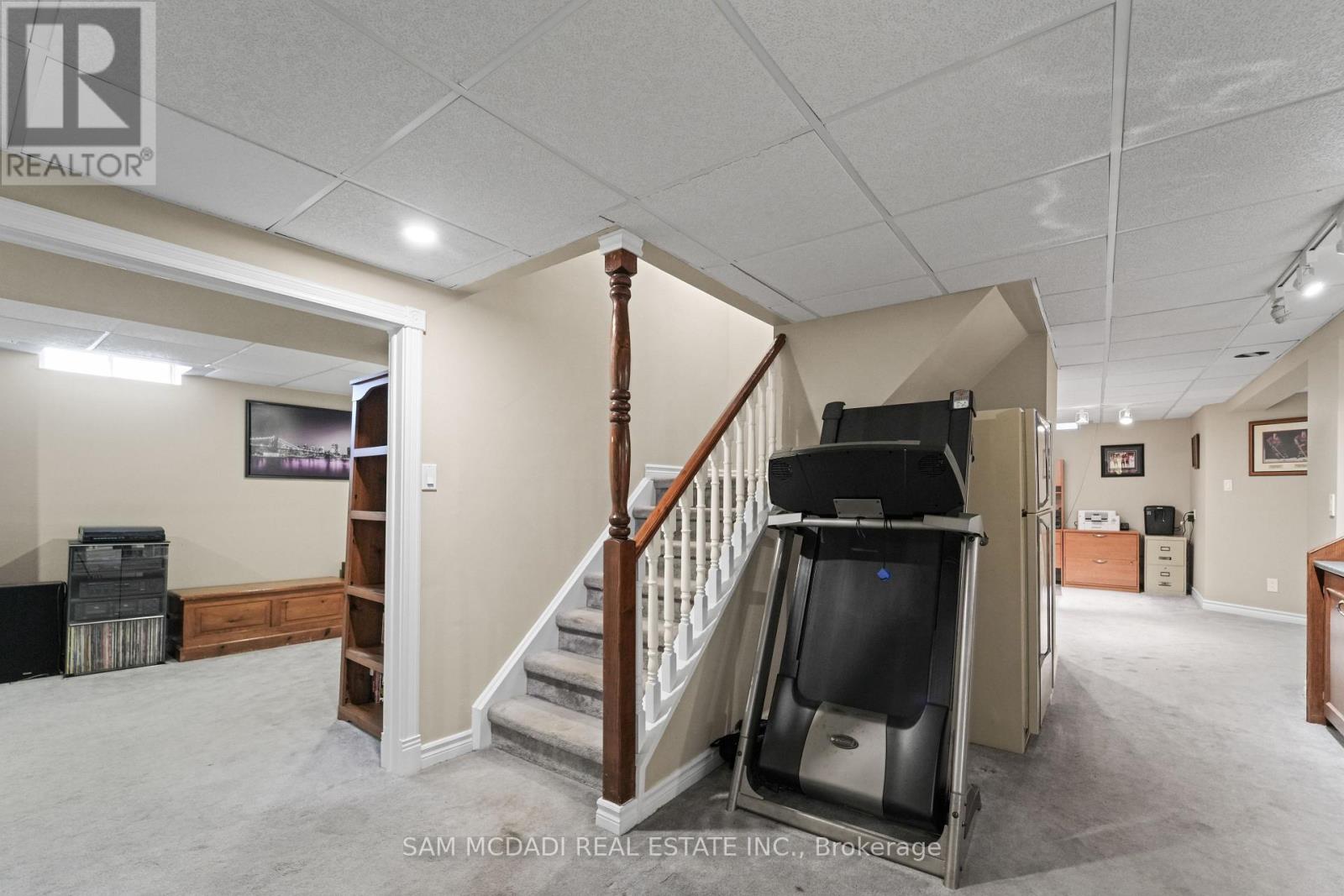 Photo 27 of 1139 Gable Drive, Oakville ON