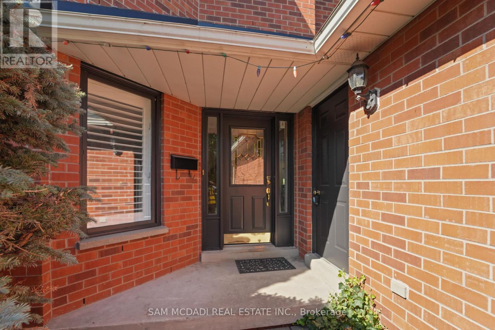Photo 48 of 1139 Gable Drive, Oakville ON