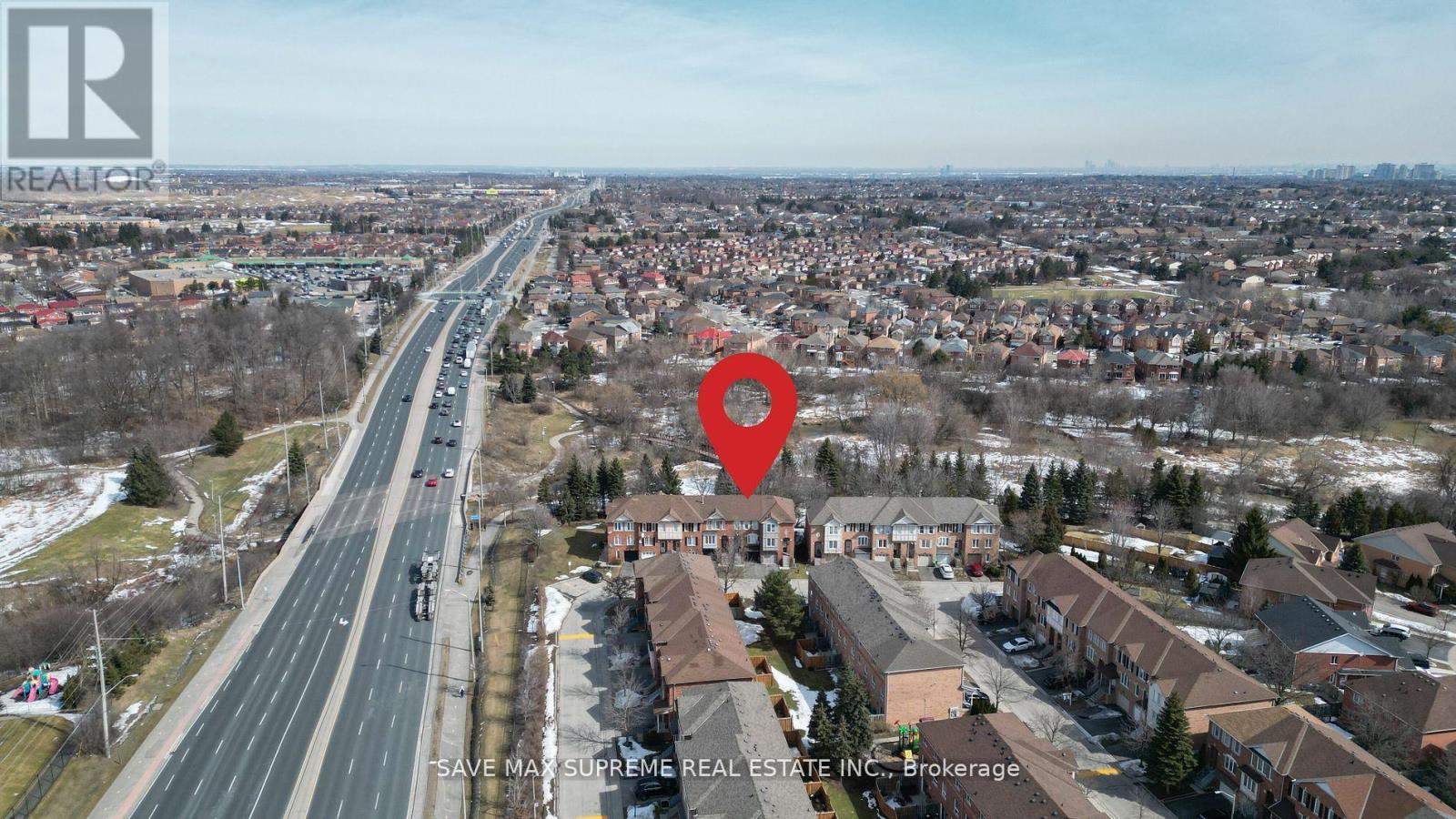 Photo 38 of 65 2 Clay Brick Court, Brampton ON