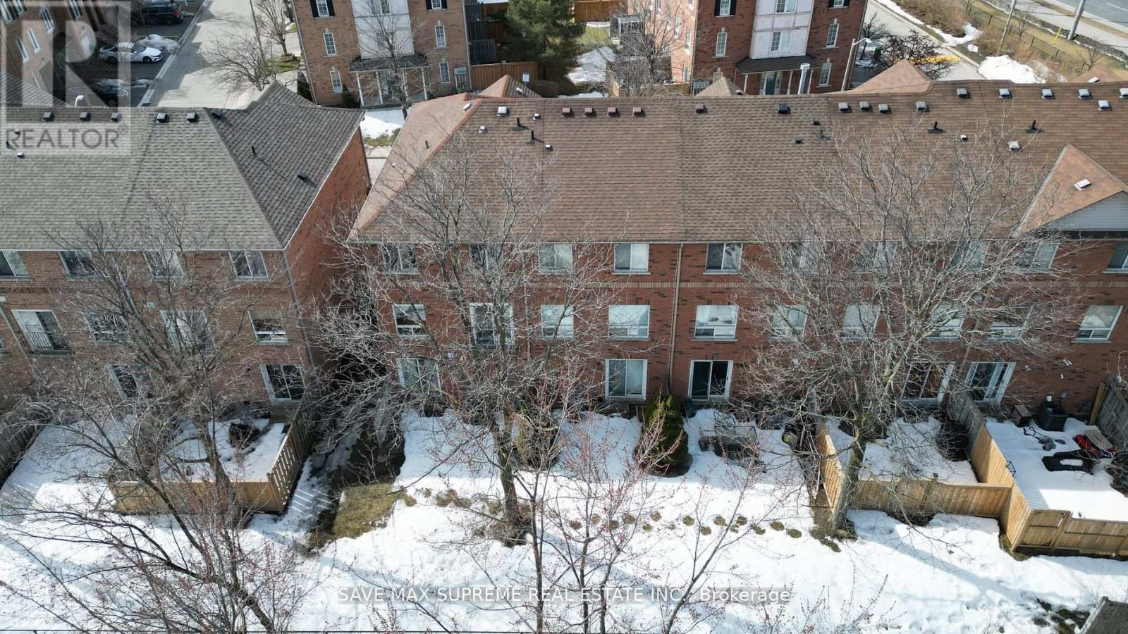 Photo 39 of 65 2 Clay Brick Court, Brampton ON