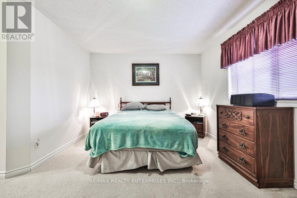 Photo 27 of 3 Jack Kenny Court, Caledon ON