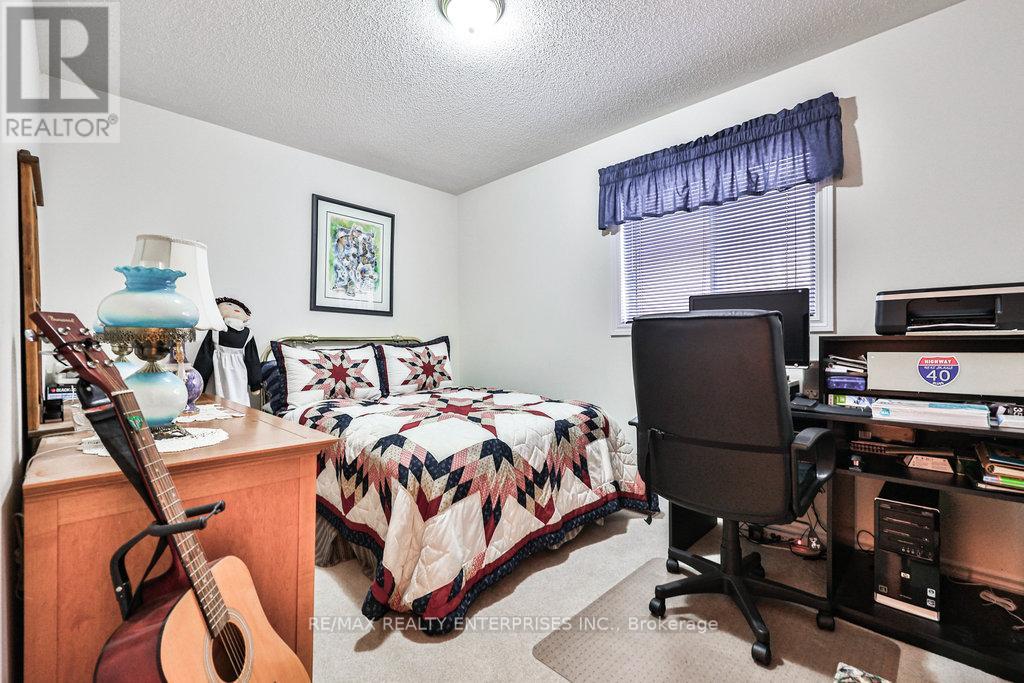 Photo 25 of 3 Jack Kenny Court, Caledon ON