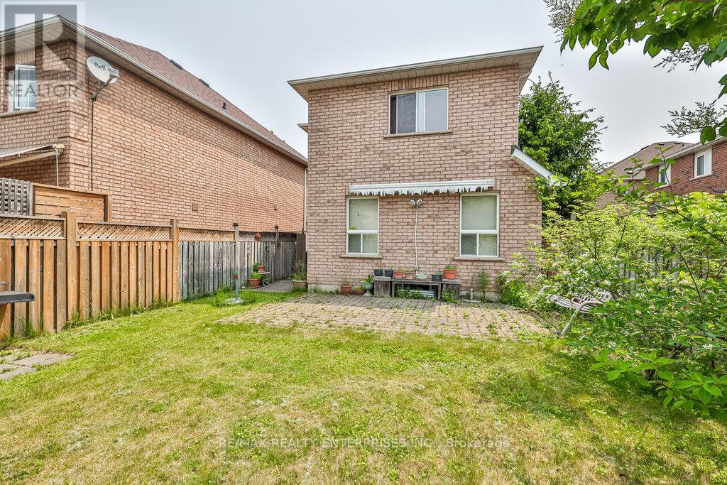 Photo 15 of 3 Jack Kenny Court, Caledon ON