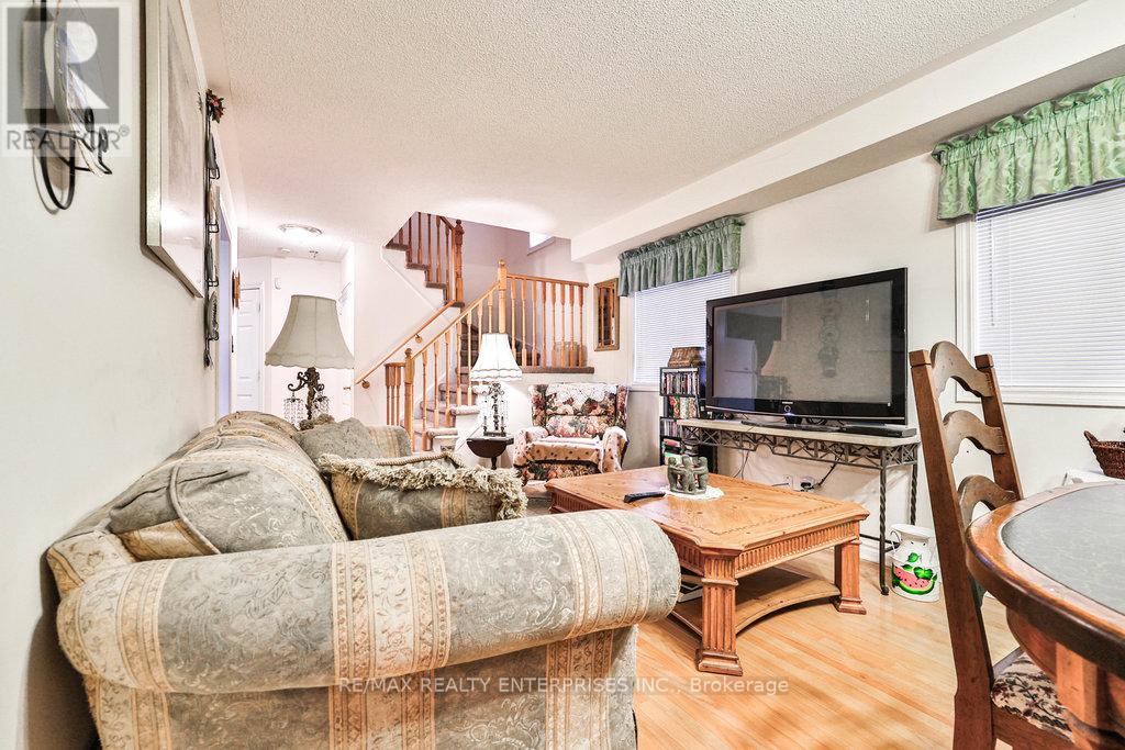 Photo 29 of 3 Jack Kenny Court, Caledon ON