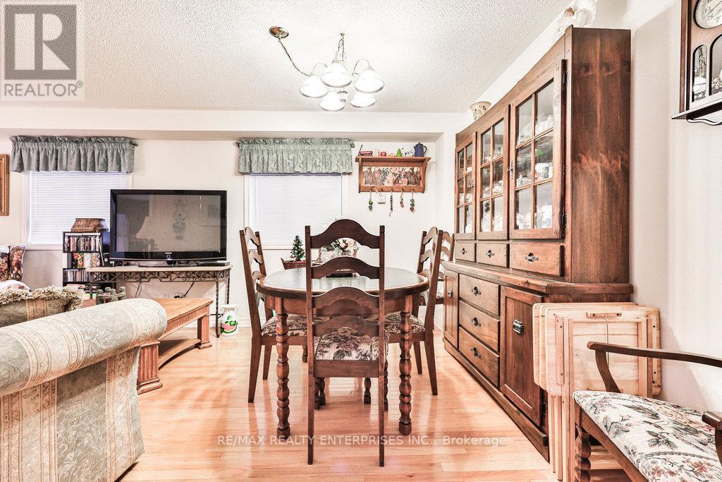 Photo 23 of 3 Jack Kenny Court, Caledon ON