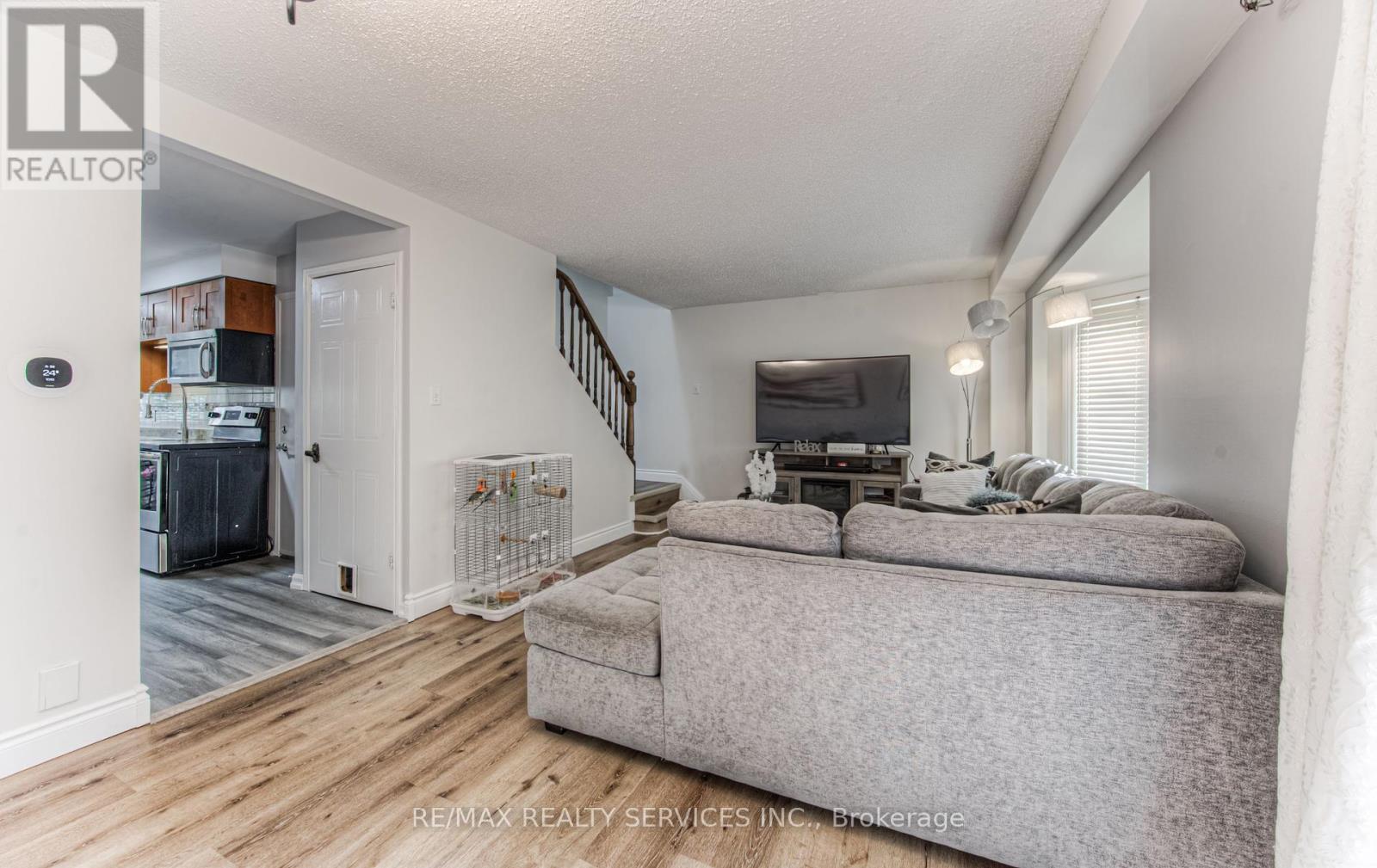 Photo 36 of 582 Drummerhill Crescent Ne, Waterloo ON