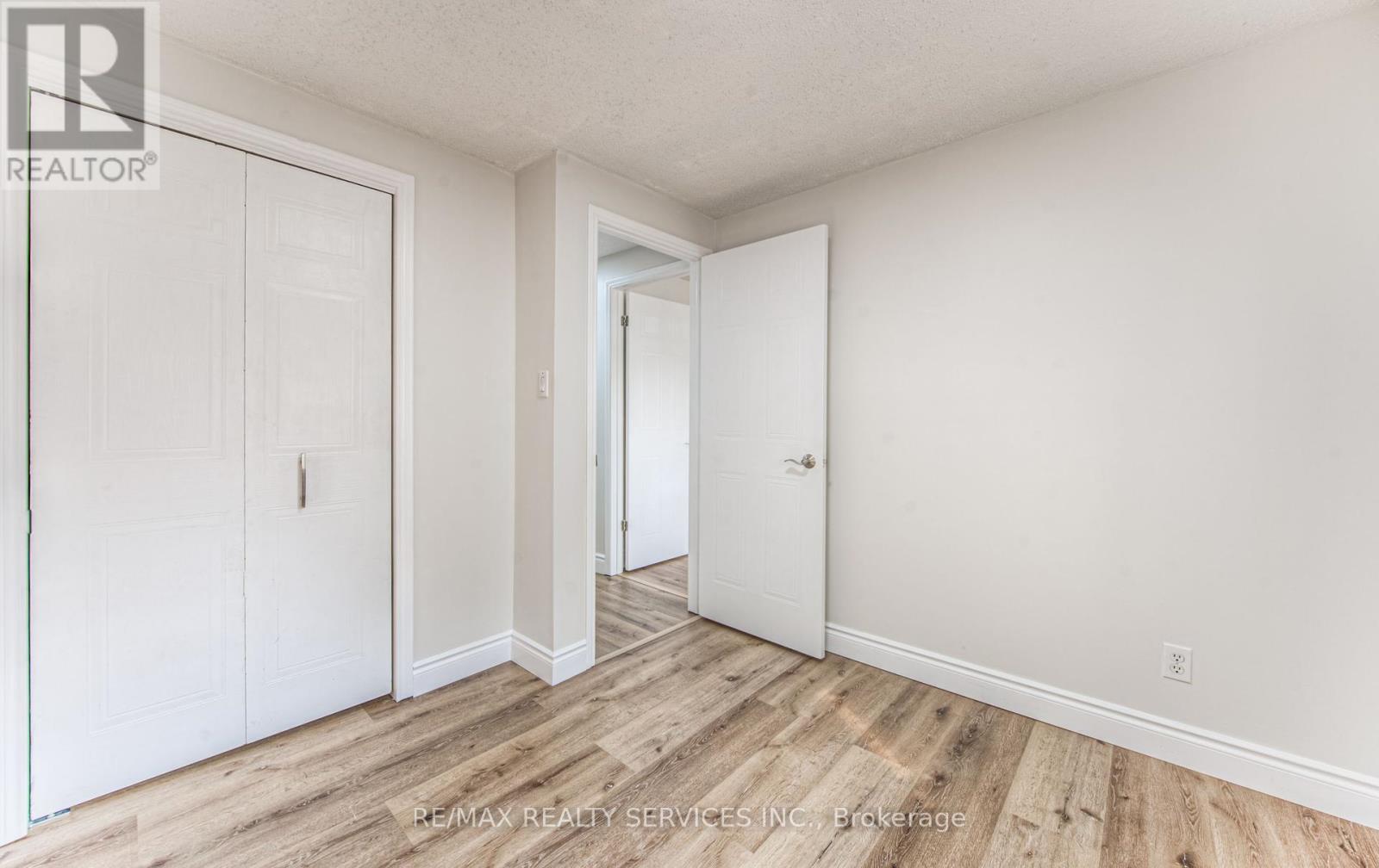 Photo 19 of 582 Drummerhill Crescent Ne, Waterloo ON