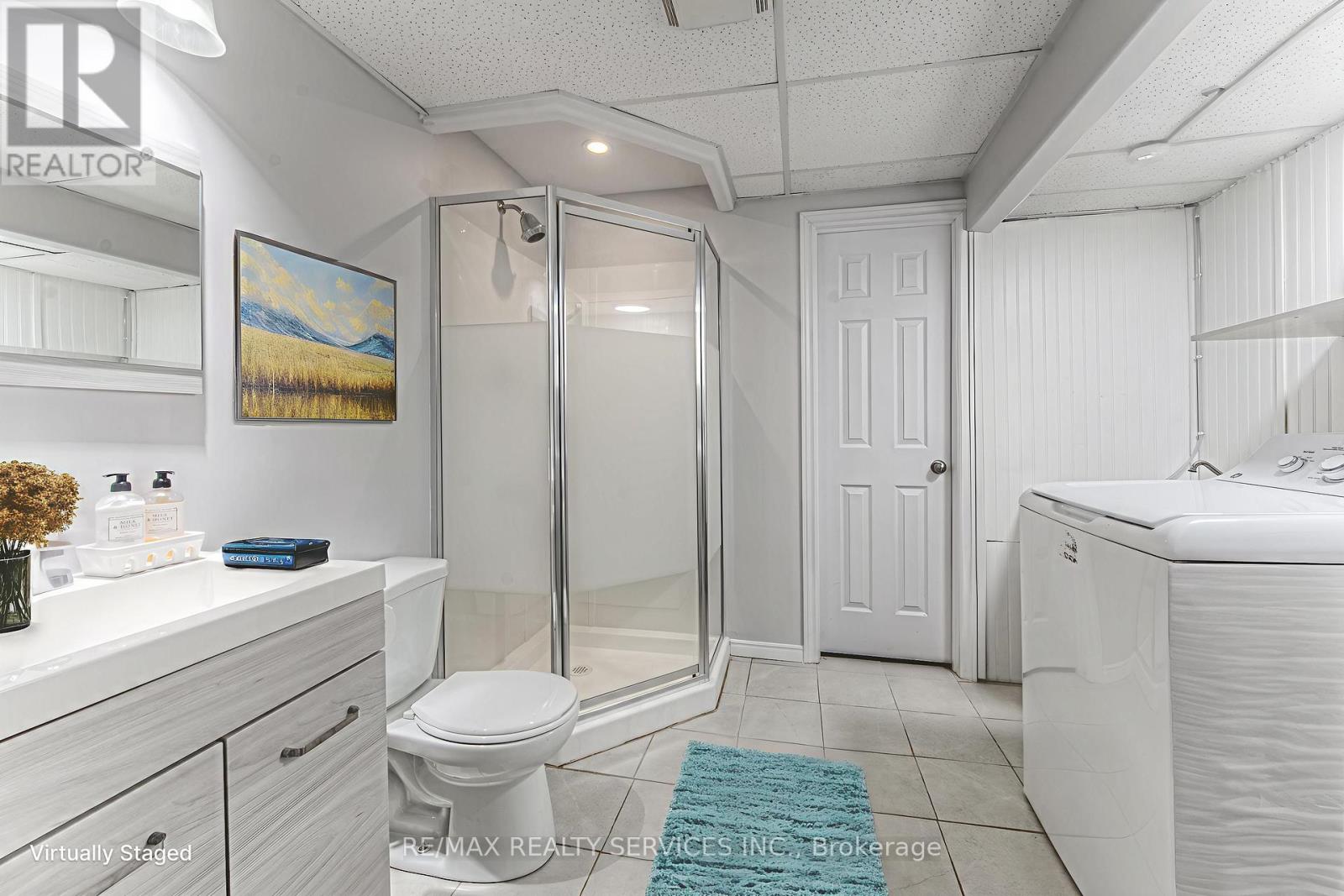Photo 3 of 582 Drummerhill Crescent Ne, Waterloo ON