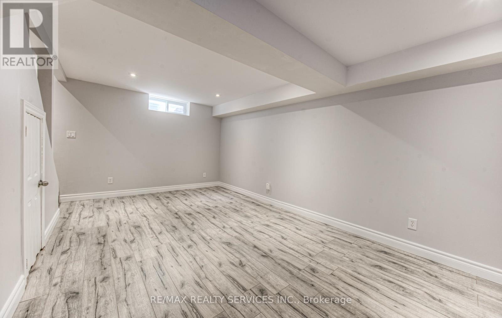 Photo 31 of 582 Drummerhill Crescent Ne, Waterloo ON