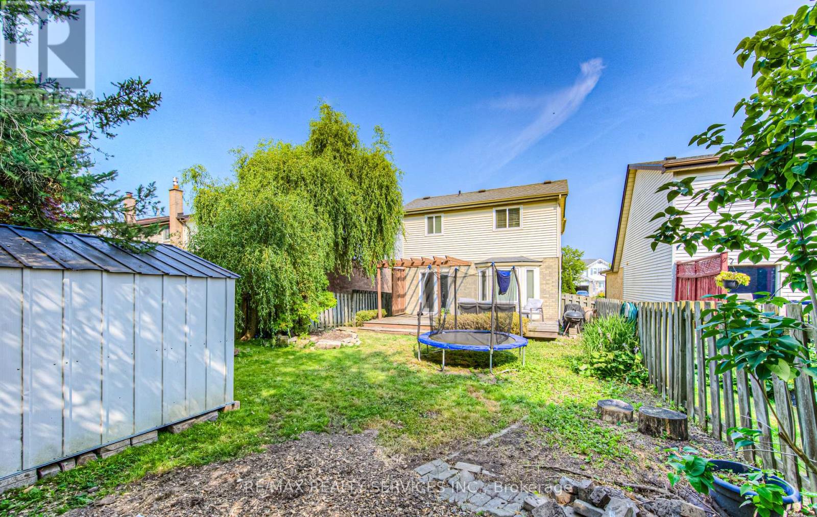 Photo 42 of 582 Drummerhill Crescent Ne, Waterloo ON