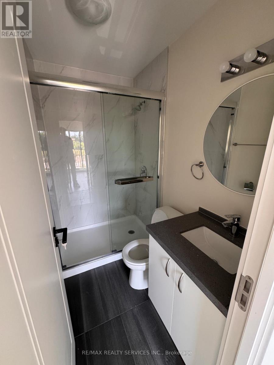 Photo 10 of 49 370 Fisher Mills Road, Cambridge ON