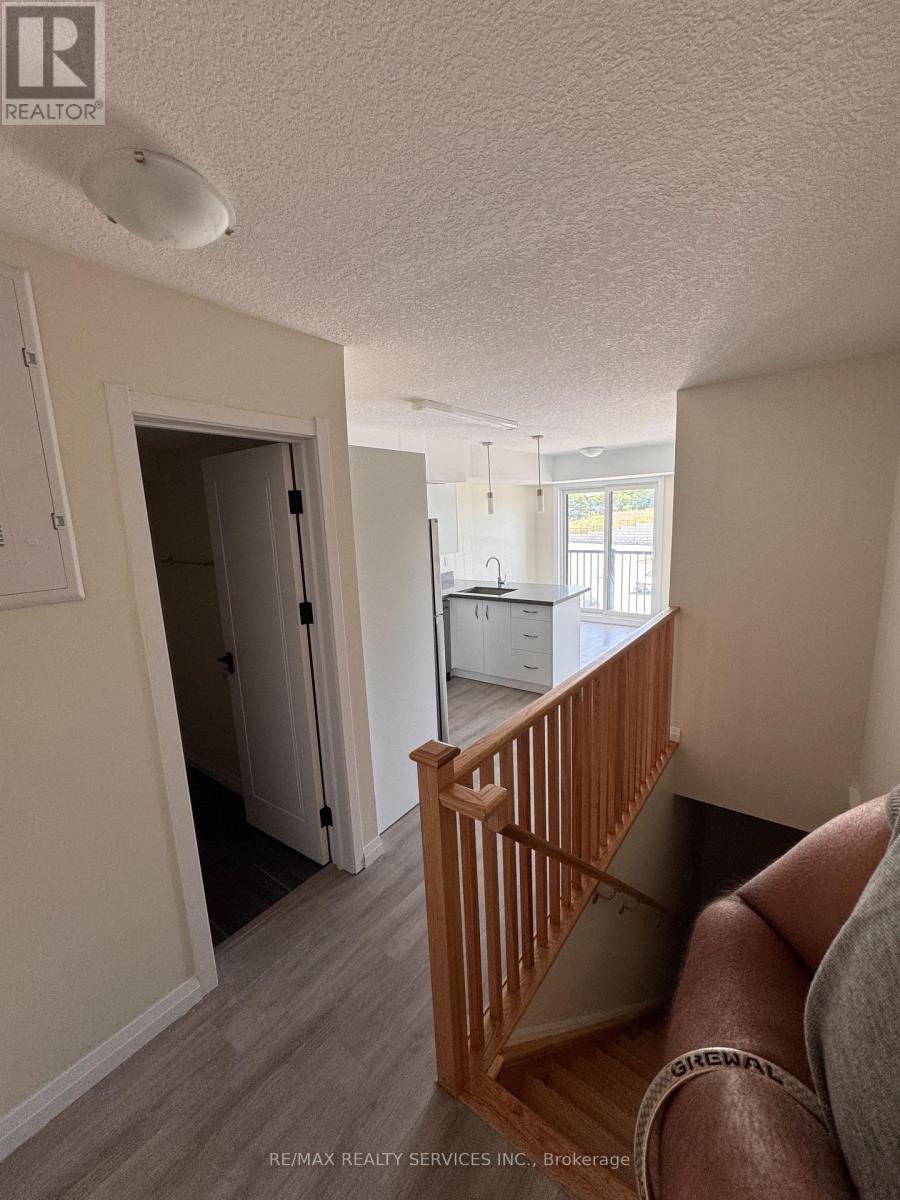 Photo 7 of 49 370 Fisher Mills Road, Cambridge ON