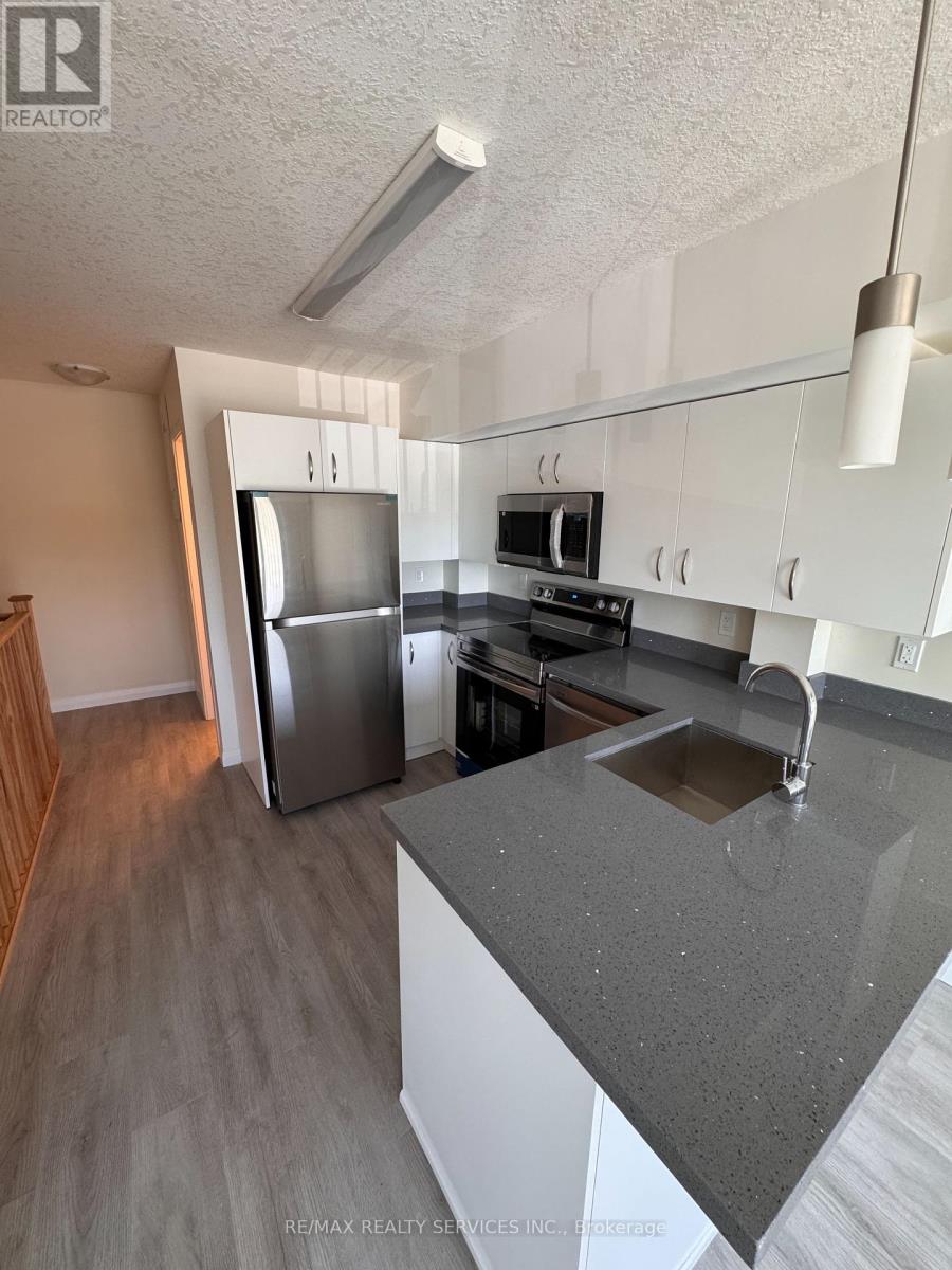 Photo 2 of 49 370 Fisher Mills Road, Cambridge ON