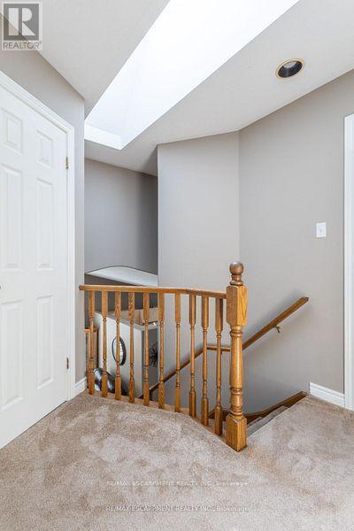 Photo 29 of 17 Hillgarden Drive, Hamilton ON