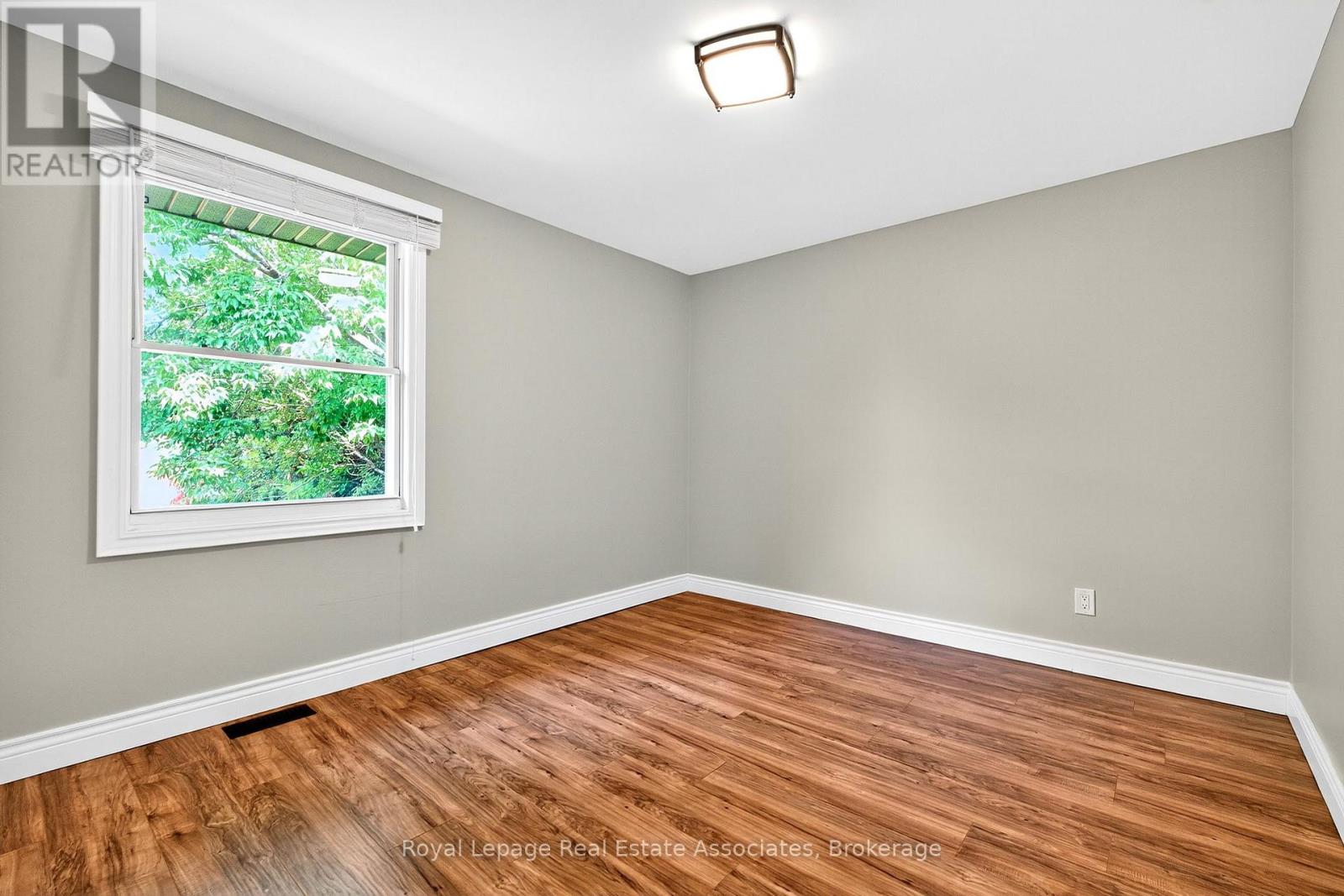 Photo 15 of Upper 312 East 45th Street, Hamilton ON