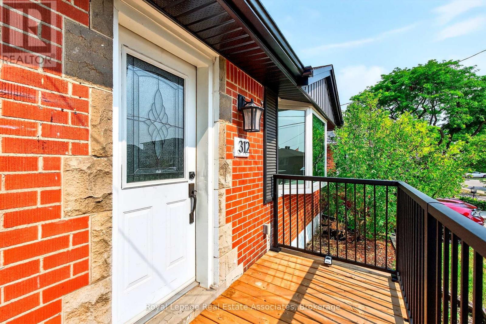 Photo 4 of Upper 312 East 45th Street, Hamilton ON