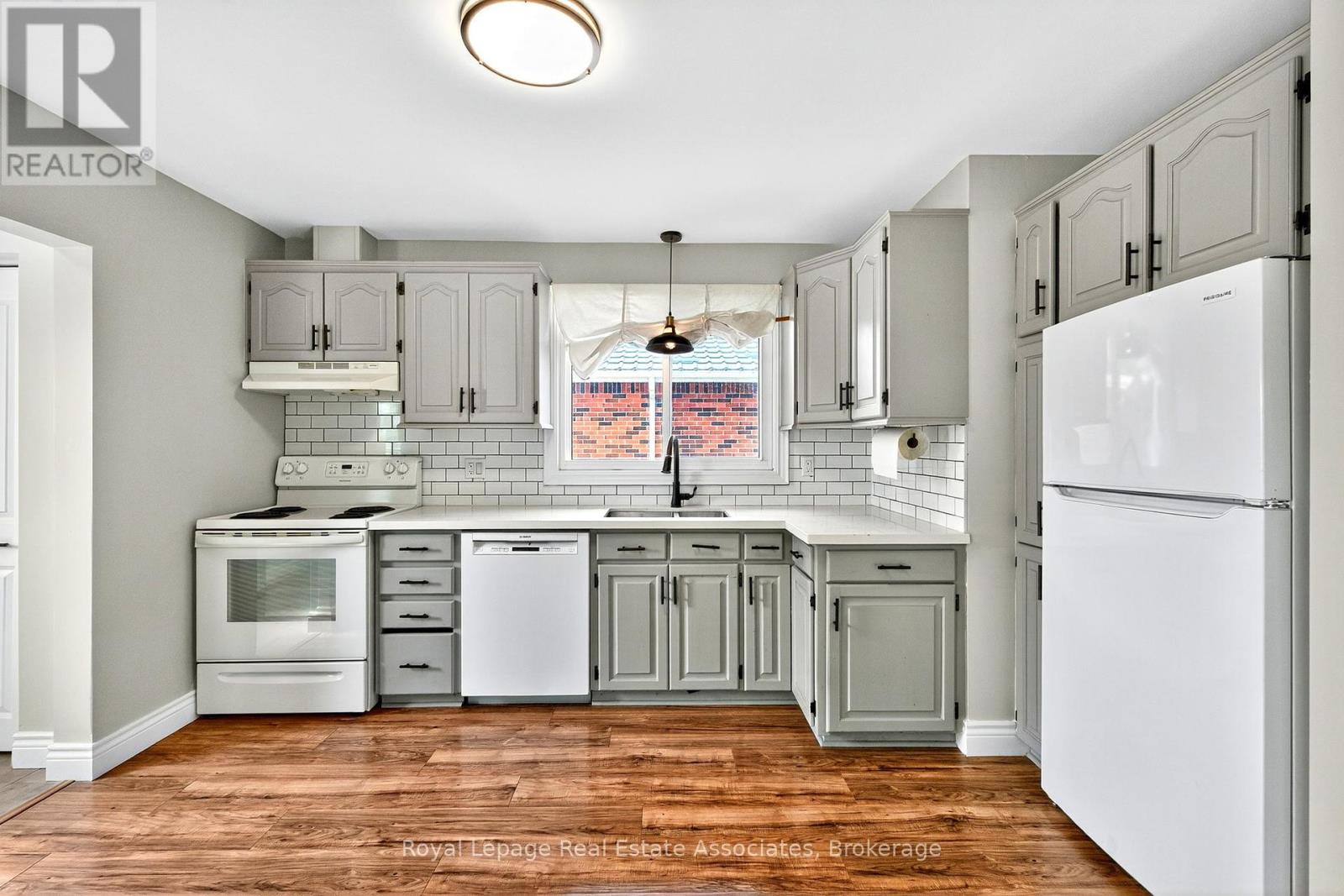 Photo 8 of Upper 312 East 45th Street, Hamilton ON