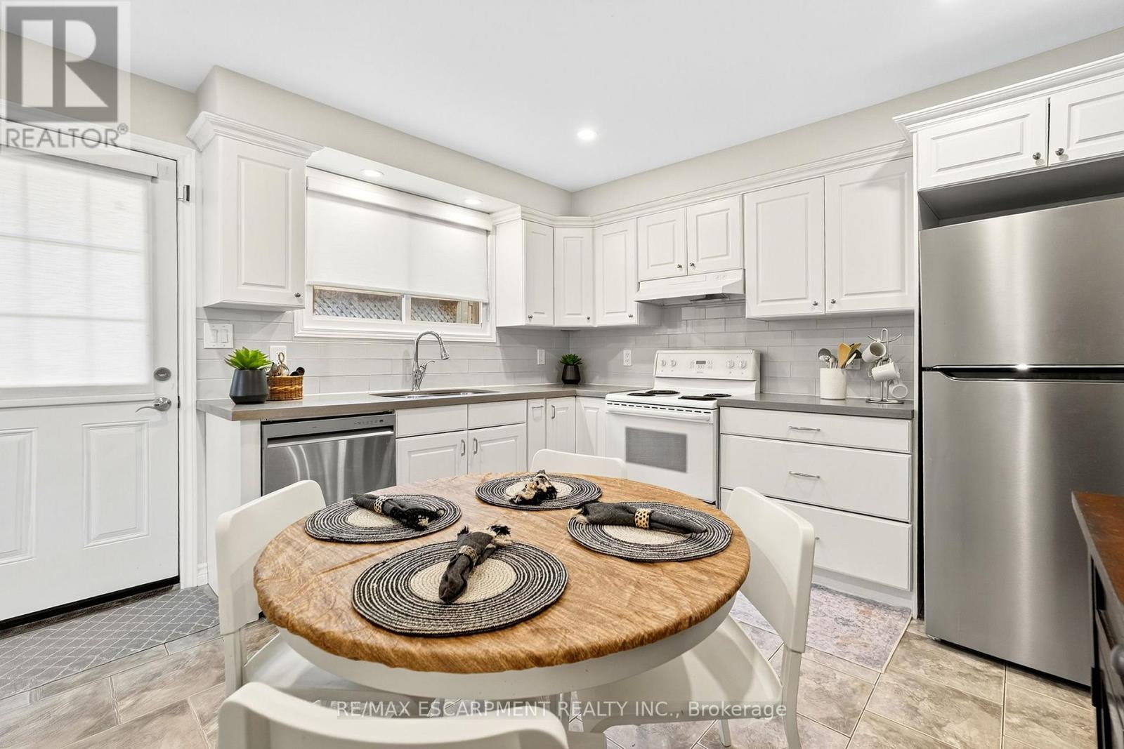 Single Family House for Sale in  SAN PEDRO DRIVE Hamilton (Mountview) 