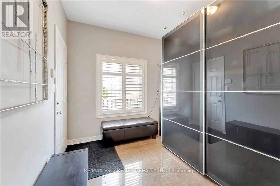 Photo 3 of 349 Valridge Drive, Hamilton ON