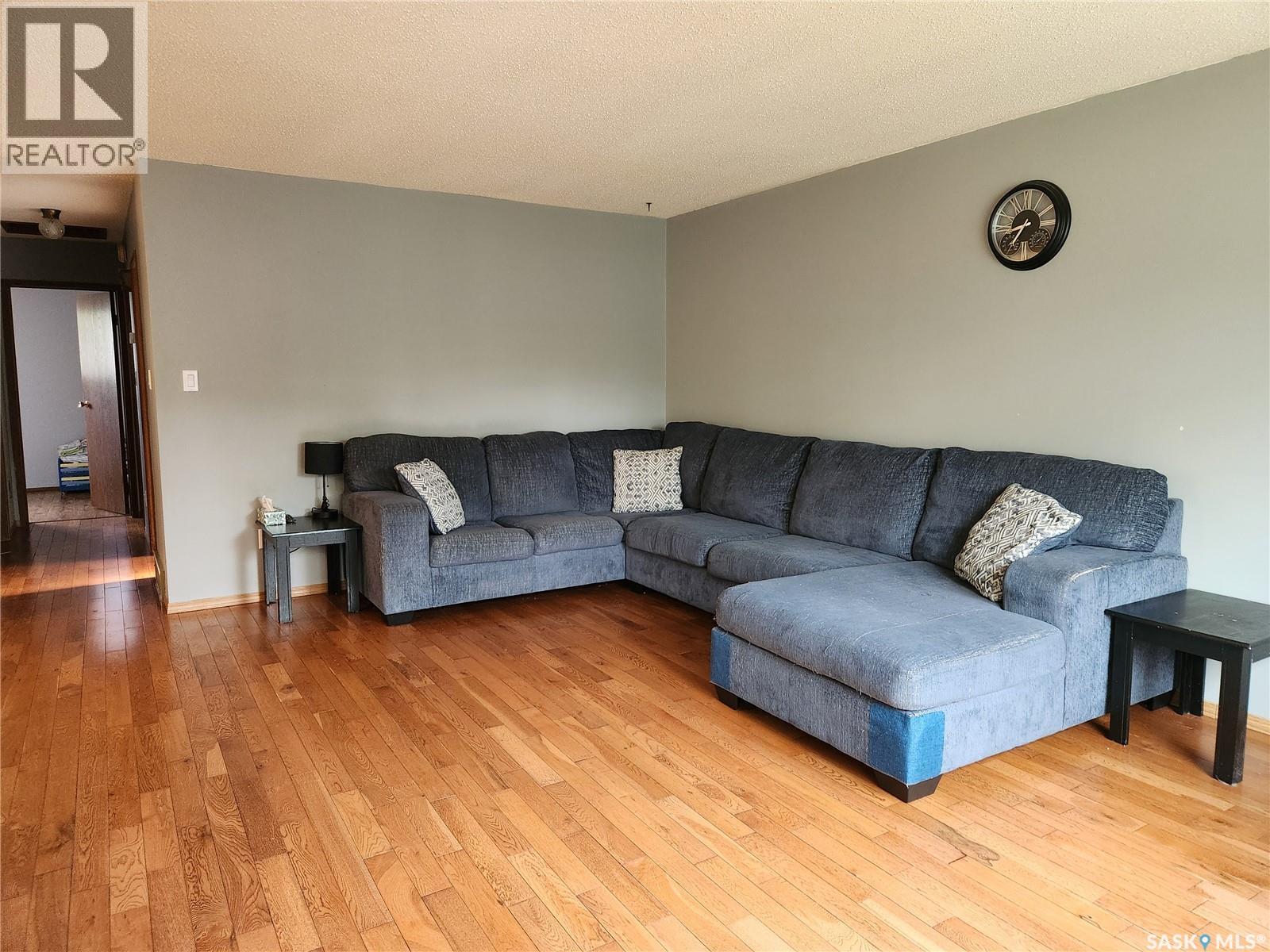 Photo 10 of 1009 106th Avenue, Tisdale SK