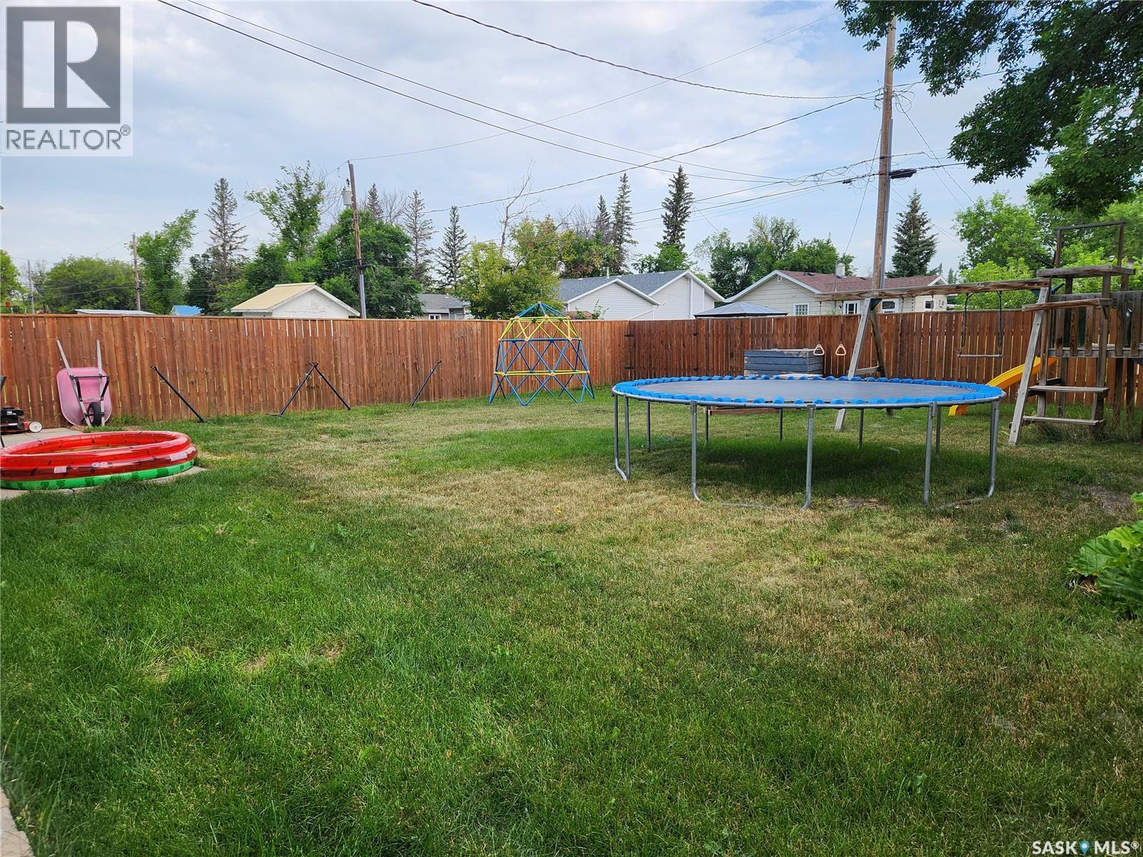 Photo 24 of 1009 106th Avenue, Tisdale SK
