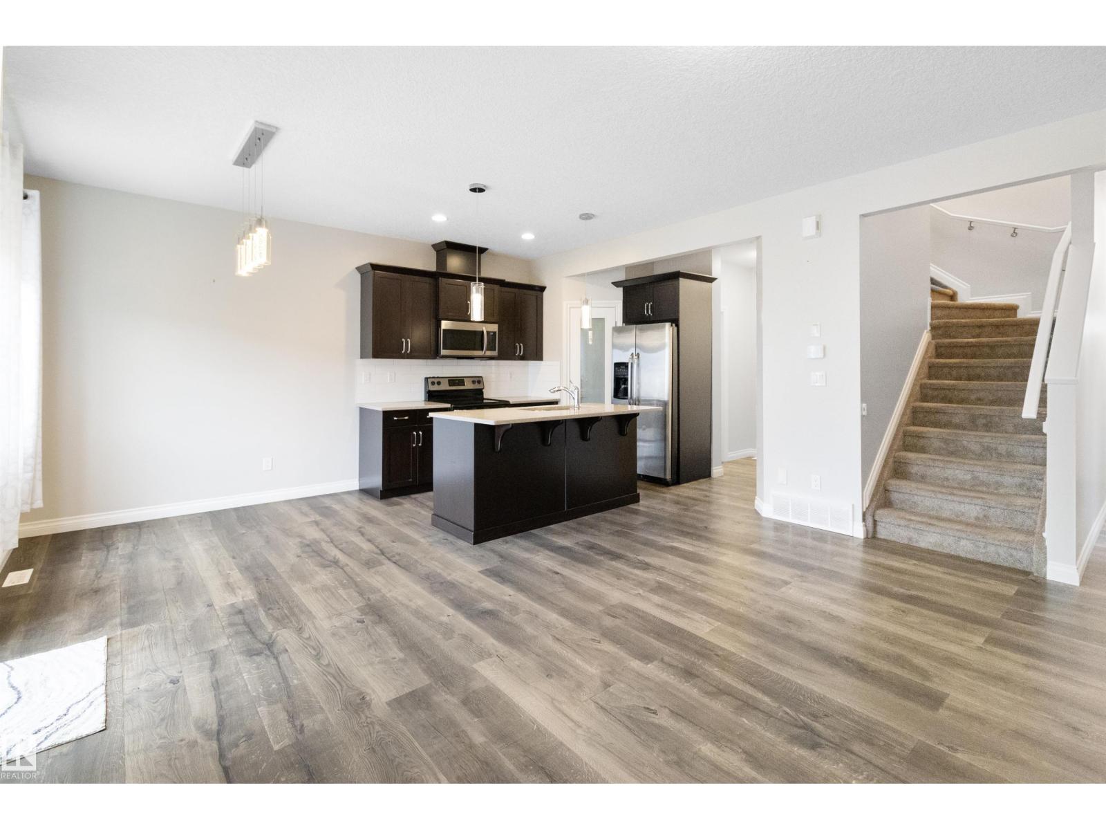 Photo 42 of 37 Roseberry Ln, Fort Saskatchewan AB