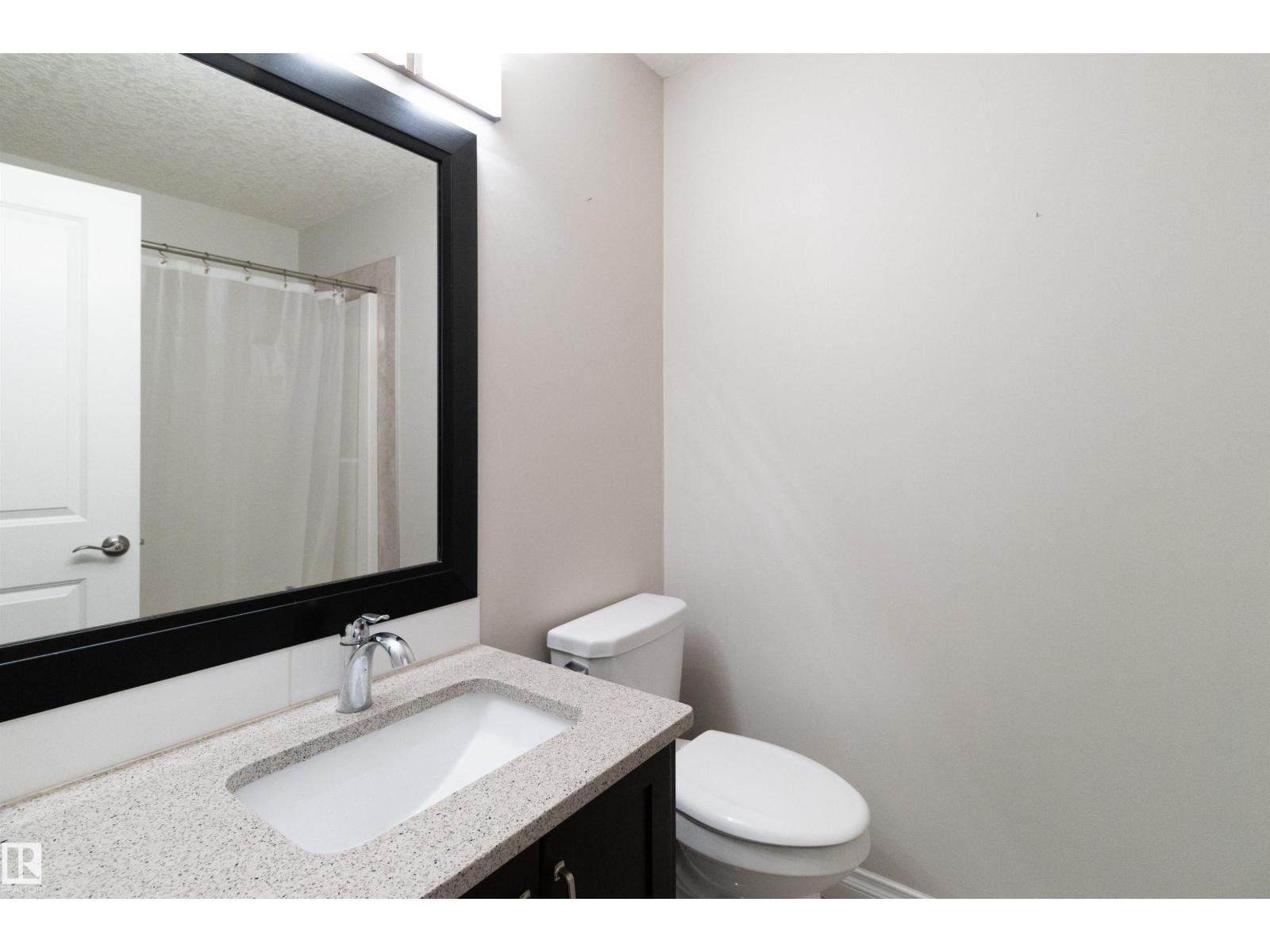 Photo 20 of 37 Roseberry Ln, Fort Saskatchewan AB
