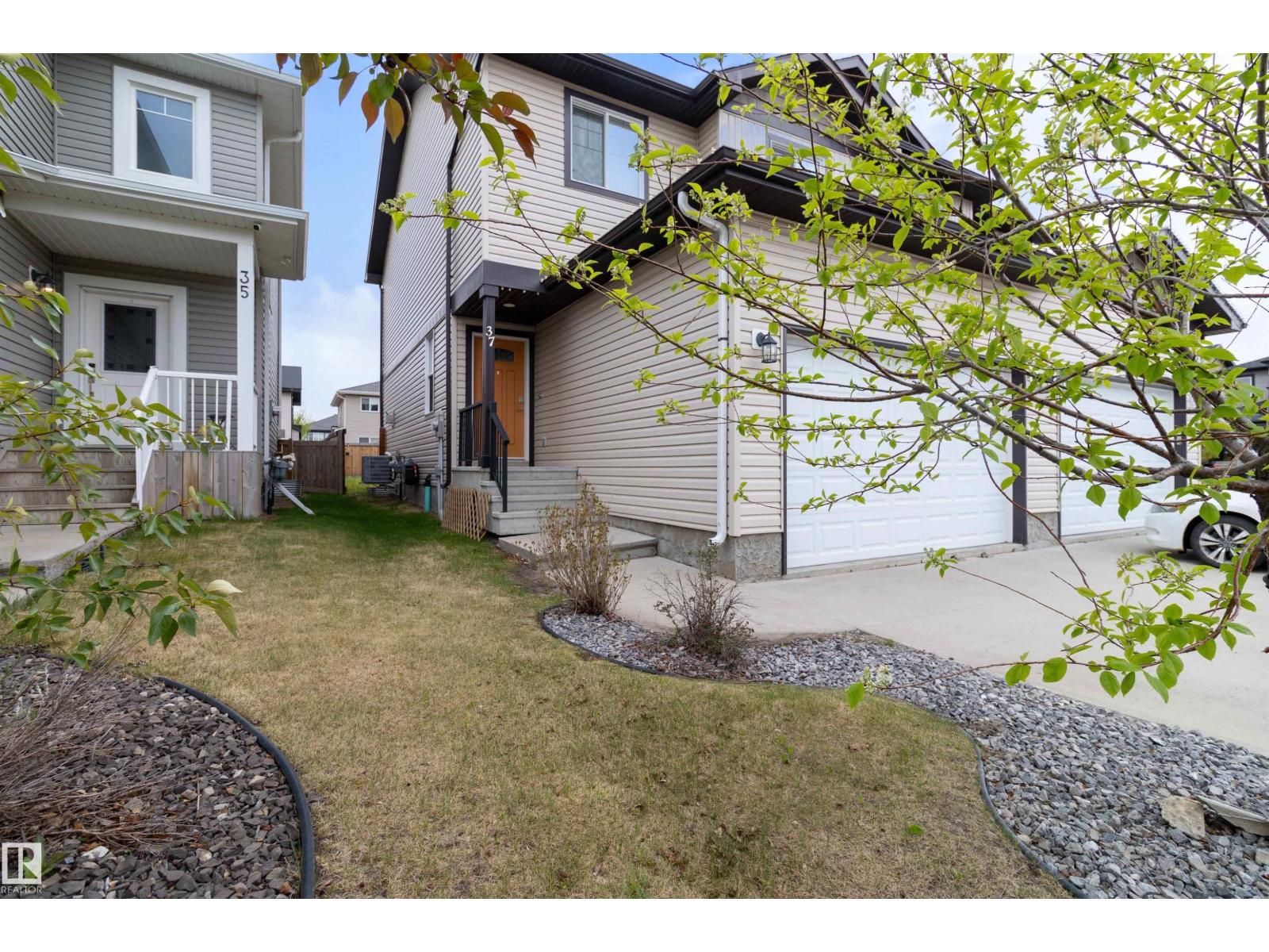 Photo 28 of 37 Roseberry Ln, Fort Saskatchewan AB