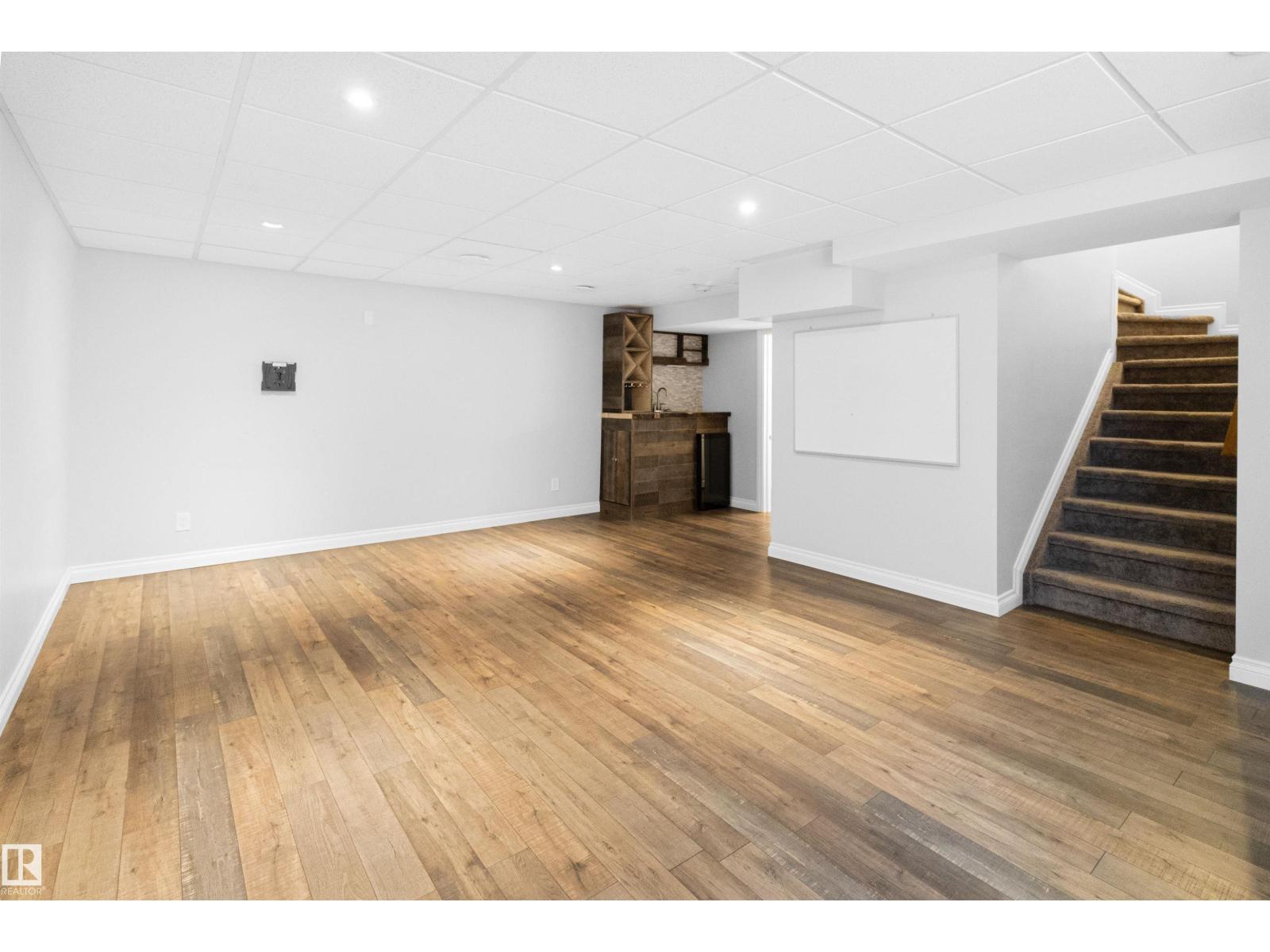 Photo 12 of 37 Roseberry Ln, Fort Saskatchewan AB