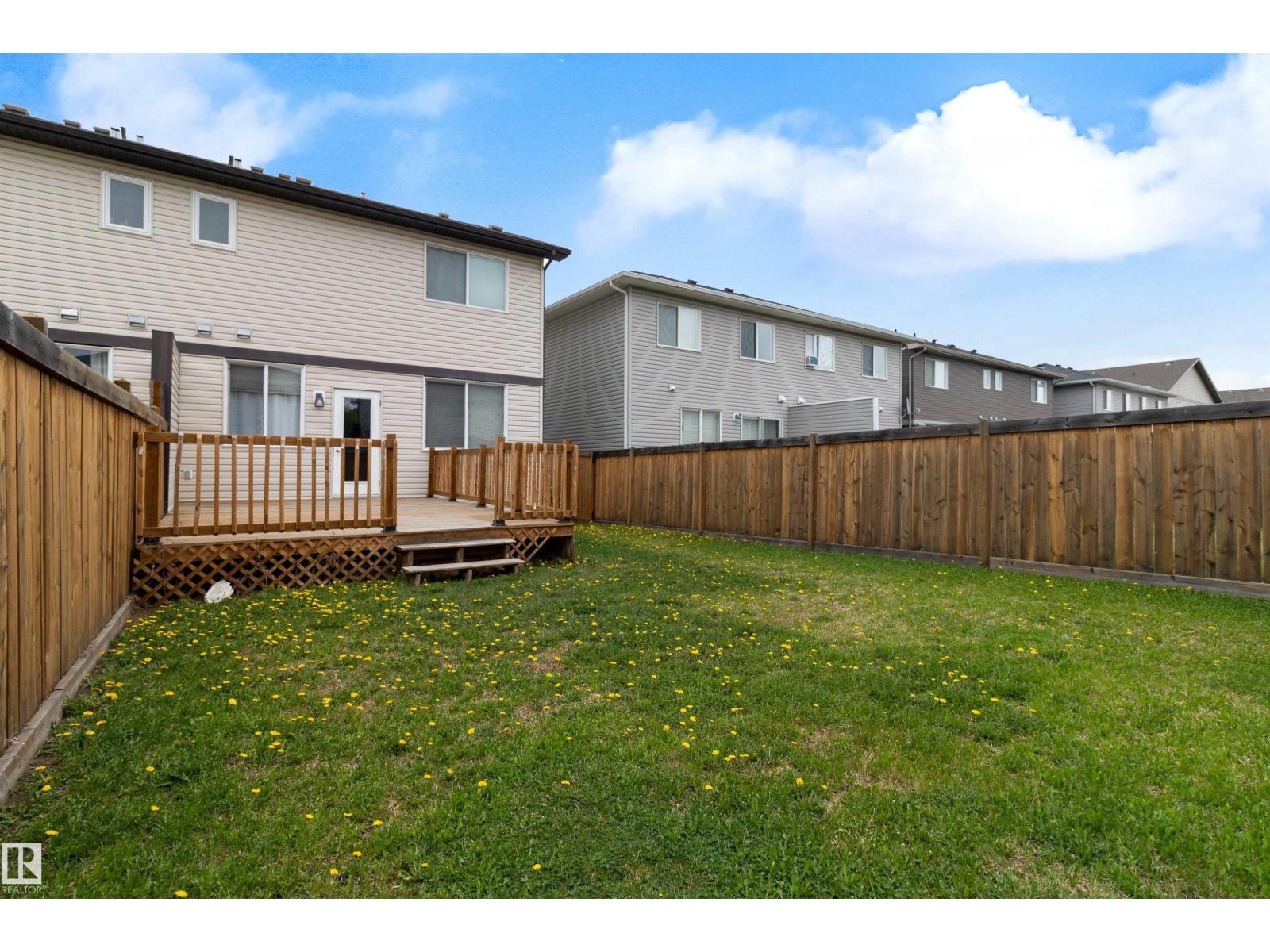 Photo 40 of 37 Roseberry Ln, Fort Saskatchewan AB