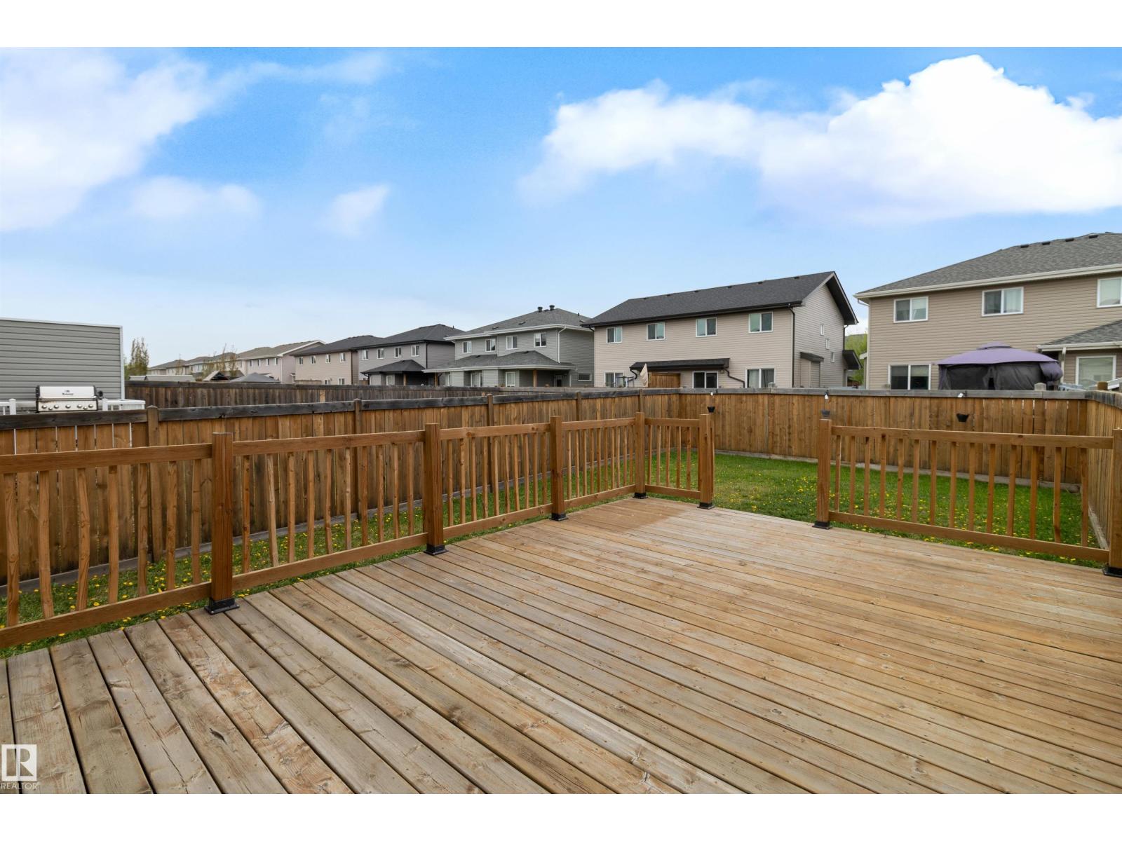 Photo 15 of 37 Roseberry Ln, Fort Saskatchewan AB