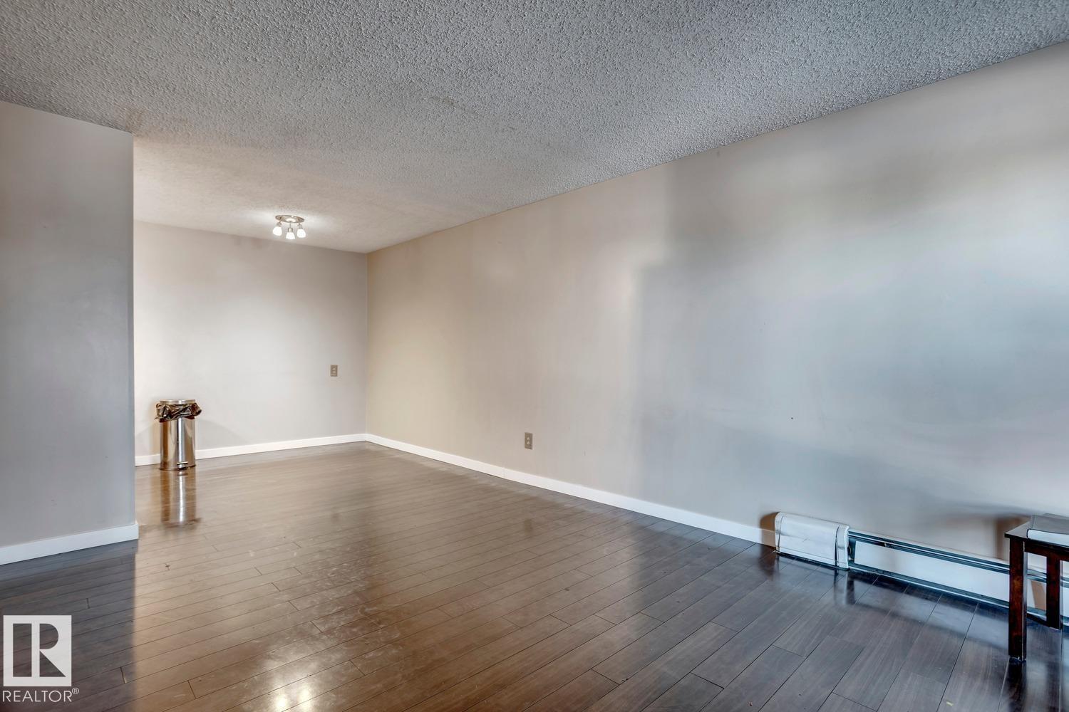 Photo 12 of 302 11115 74 St Nw, Edmonton AB