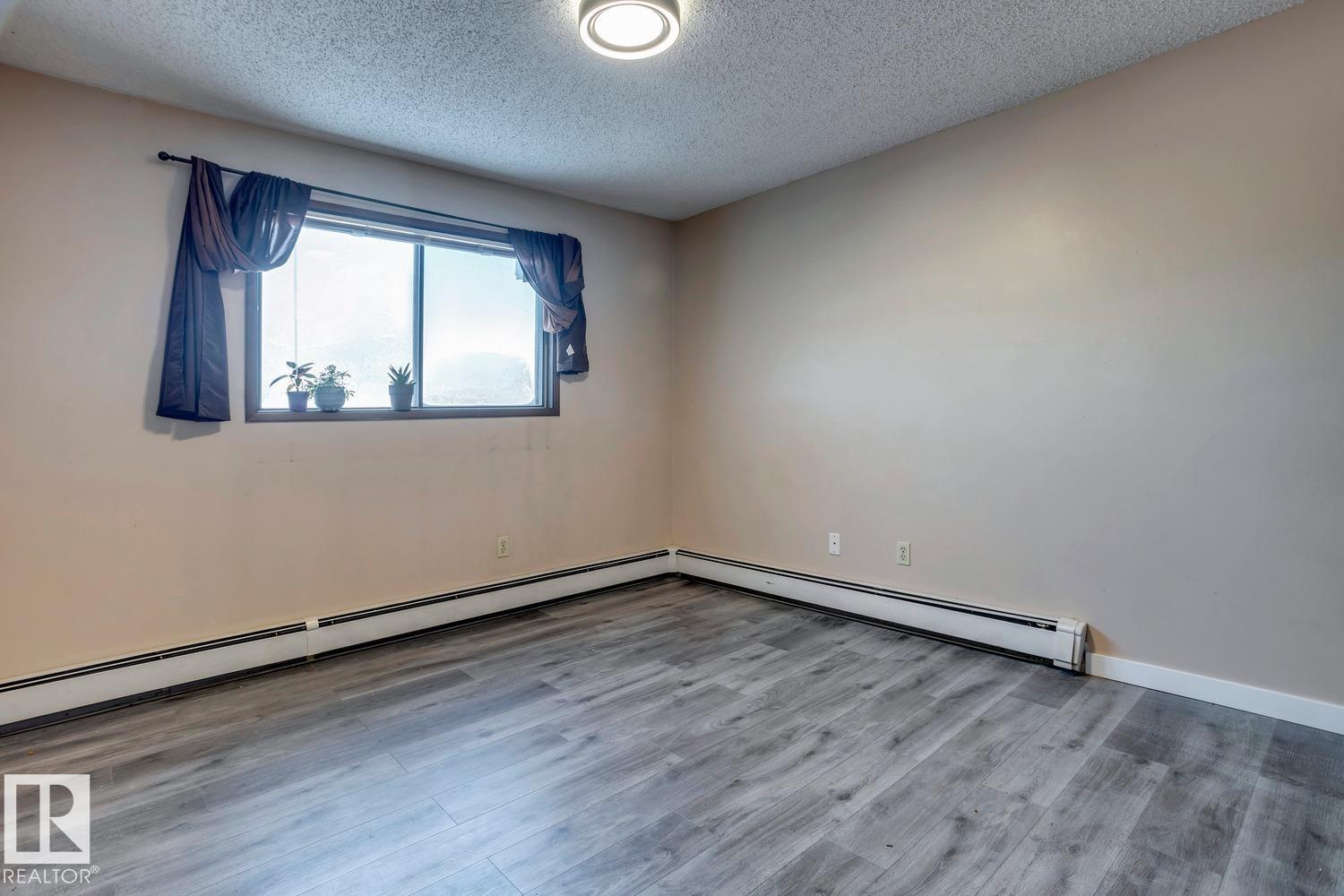 Photo 8 of 302 11115 74 St Nw, Edmonton AB